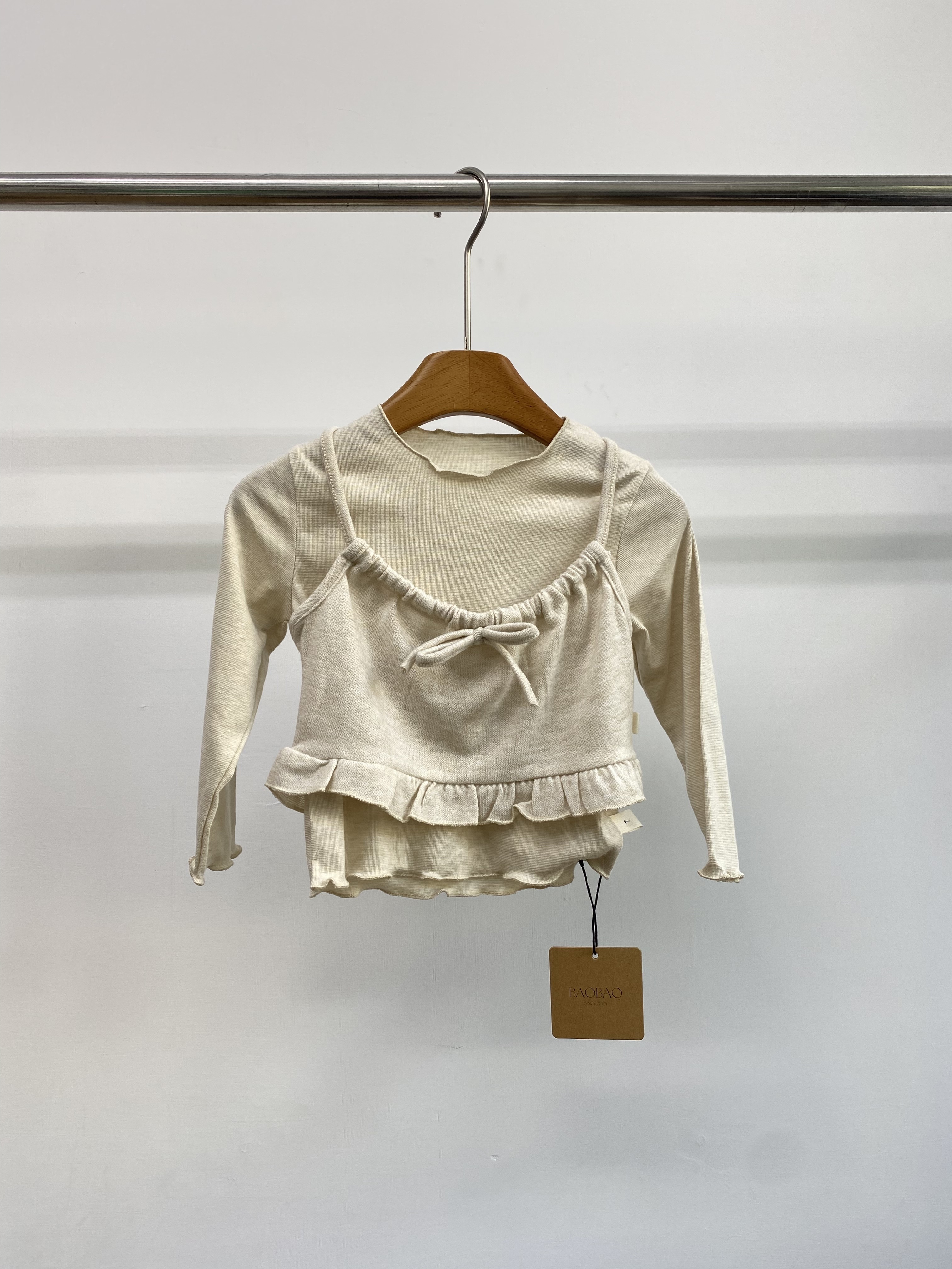 A04667捲邊蝴蝶結兩件式套裝