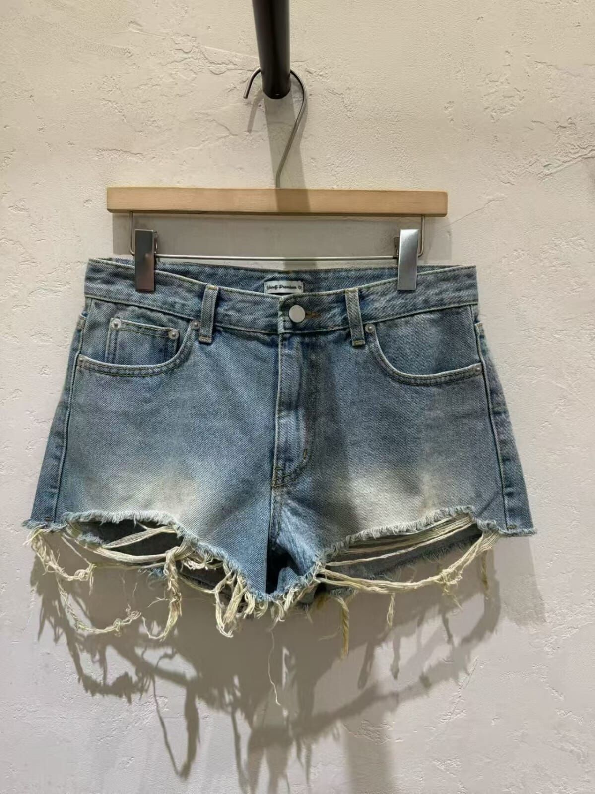 WJ6003 復古破洞短牛仔褲