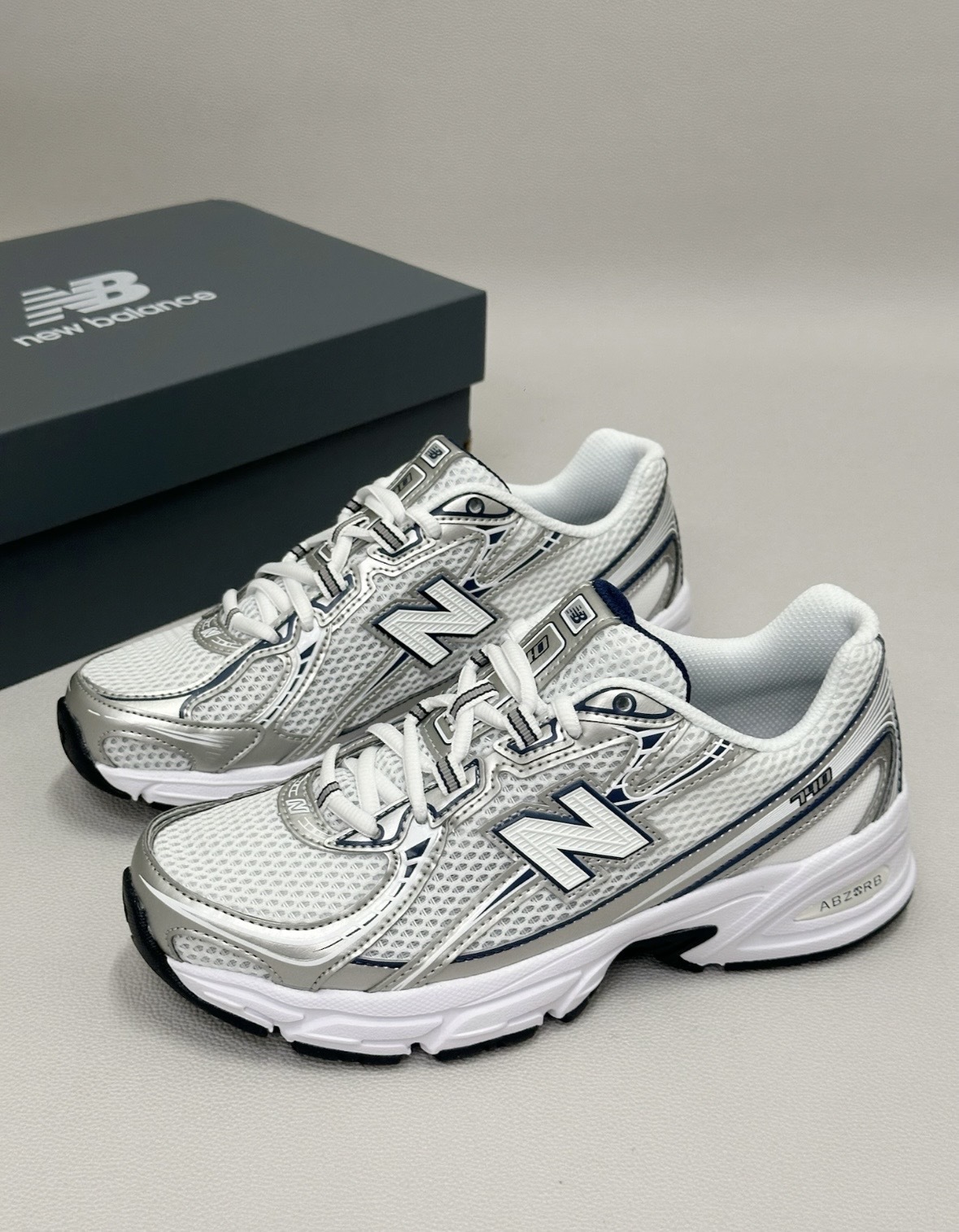 代購-New Balance NB 740 V2 復古白銀藍 柔軟舒適耐磨透氣 男女同款 U740WN2