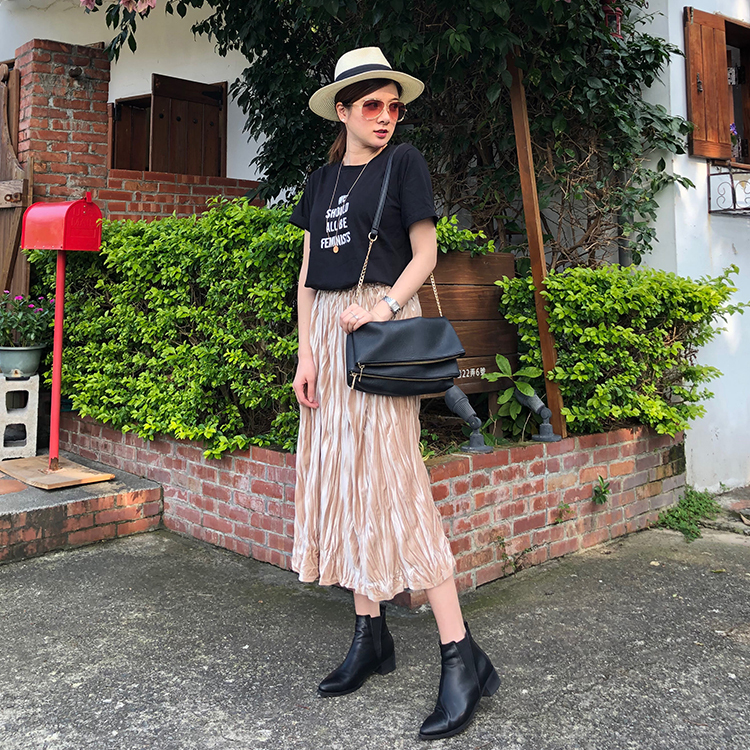 皺褶造型百褶裙