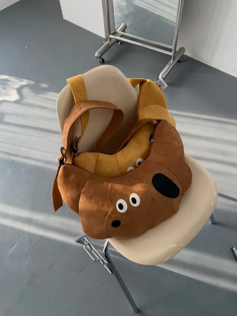 <首日免運>Cilinpark 絨面 刺繡 設計師款 臘腸狗 牛角包 2色