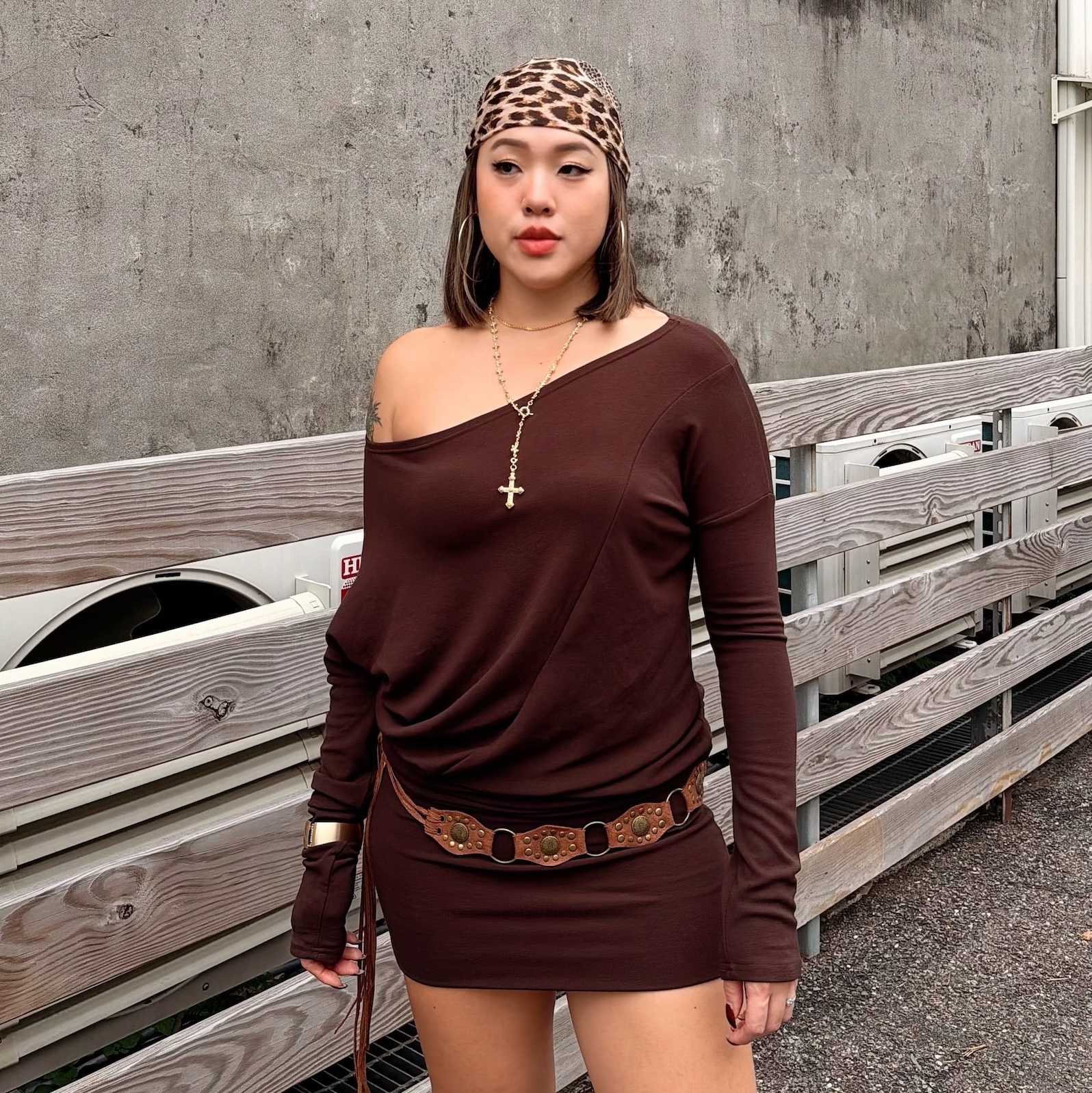 卡其慵懶斜肩洋裝🐫