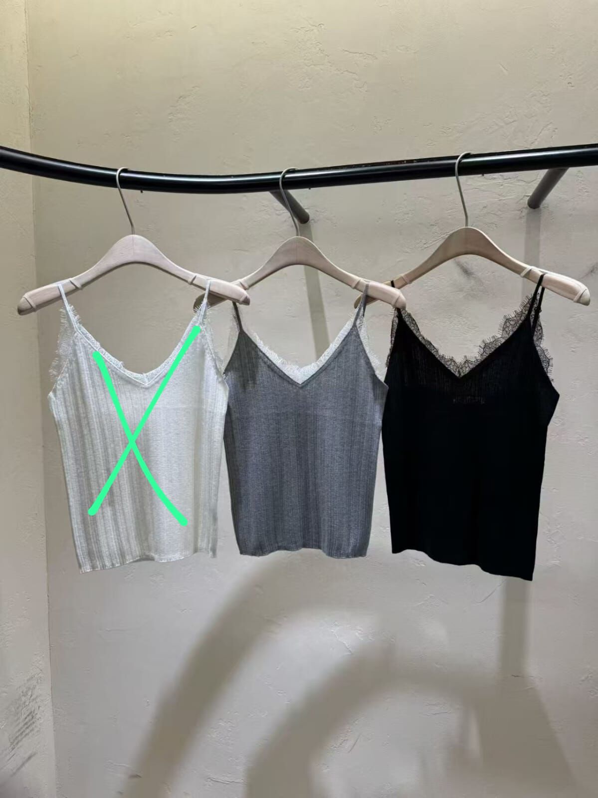 WJ6007 蕾絲花邊V領吊帶小背心