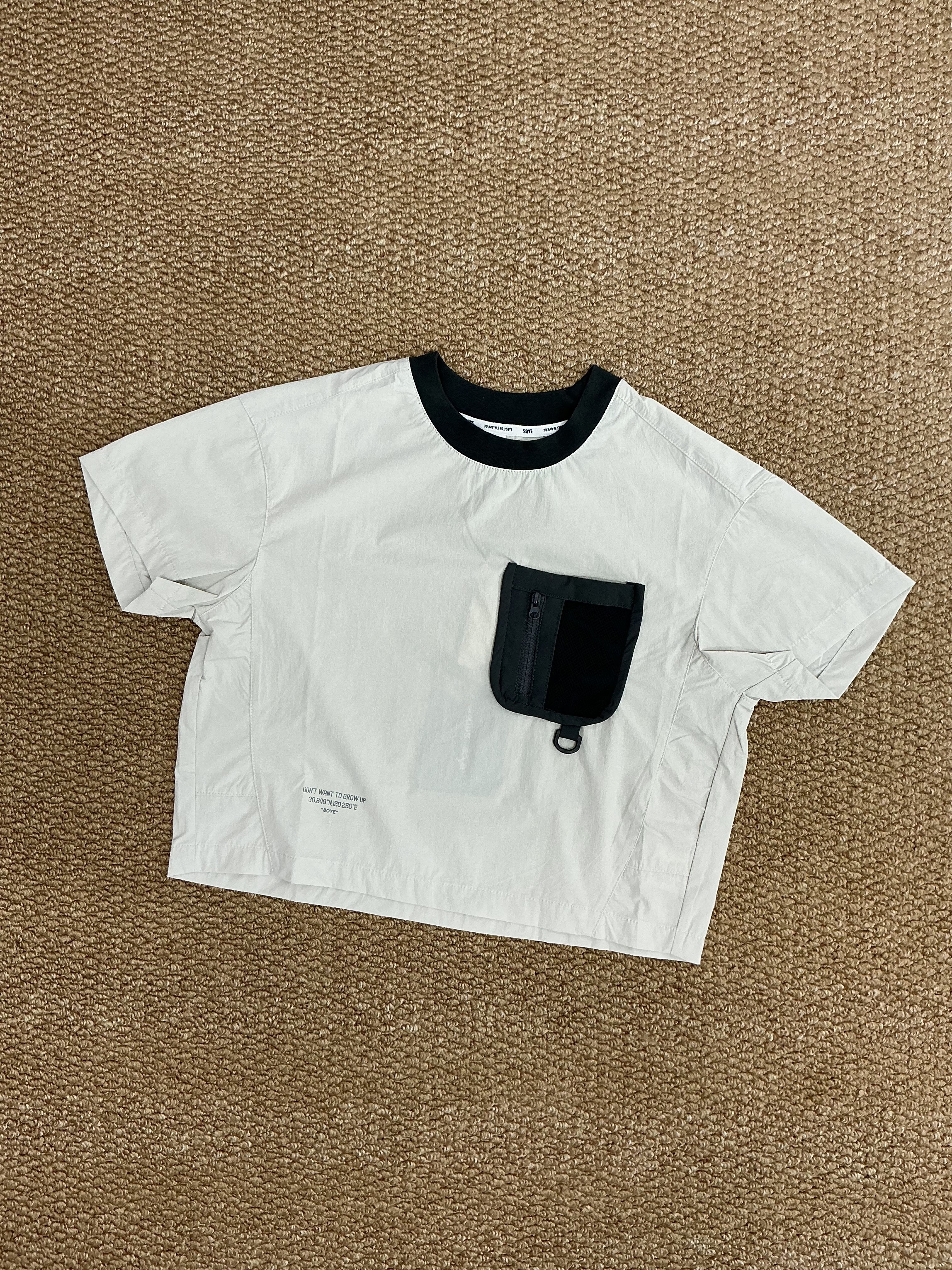 A04681設計師品牌速乾口袋上衣