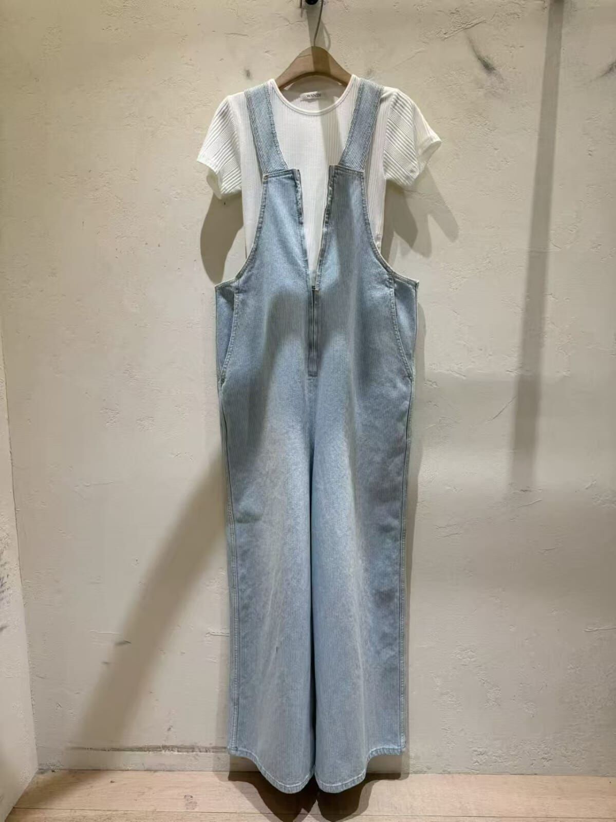 WJ6027 設計感開V工裝牛仔連身褲