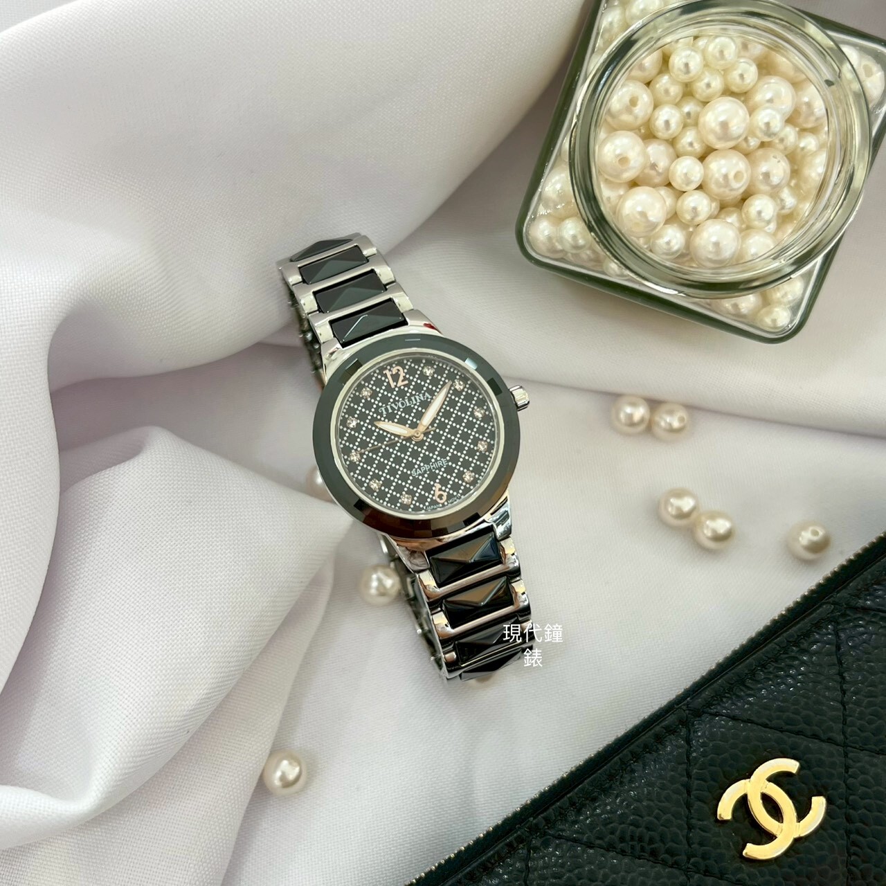 【TIVOLINA 小紅帽】晶鑽菱格紋陶瓷腕錶 BAW3723-K 33mm  現代鐘錶