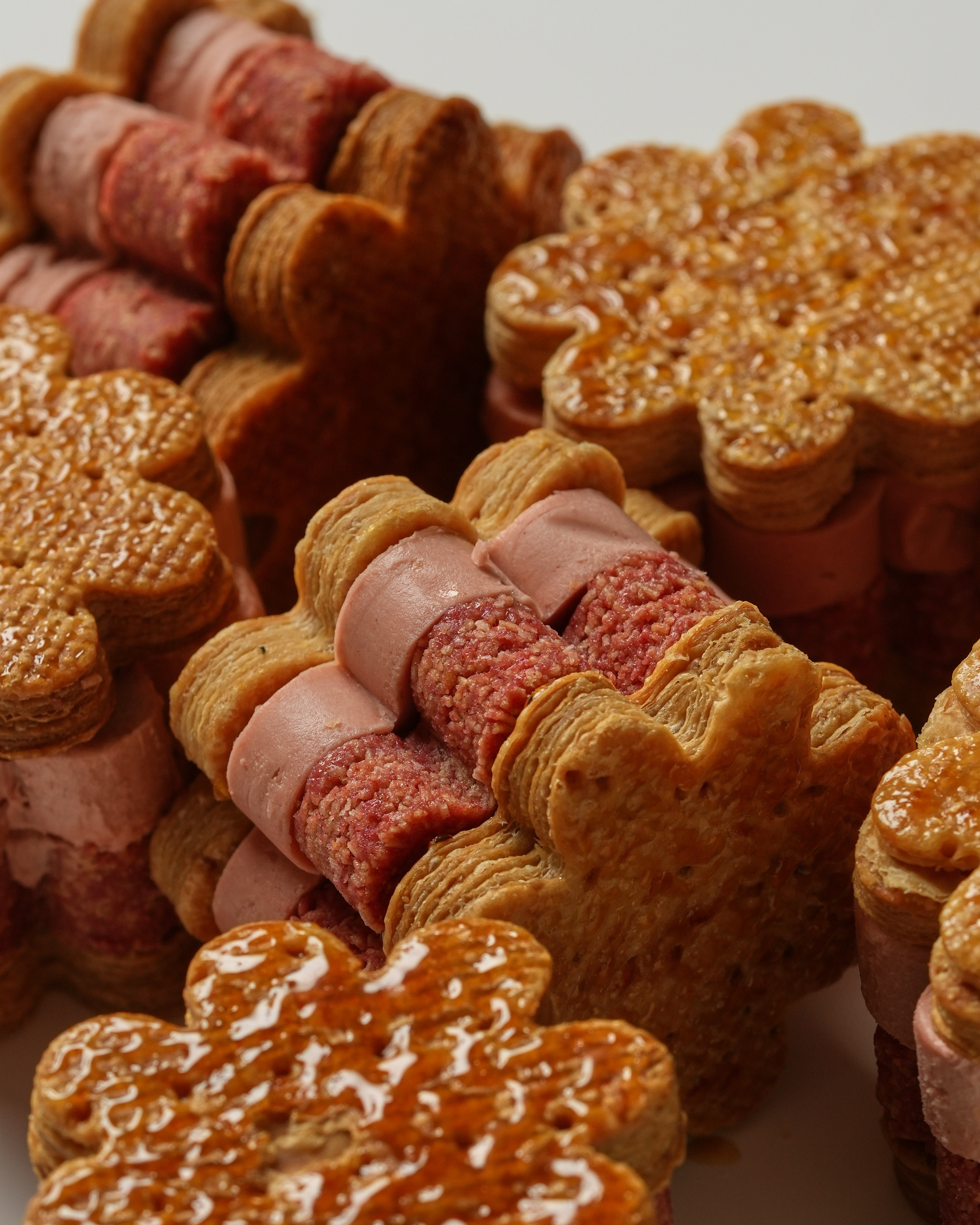 法芙娜草莓生乳酪厚餡小花酥（4入盒裝）