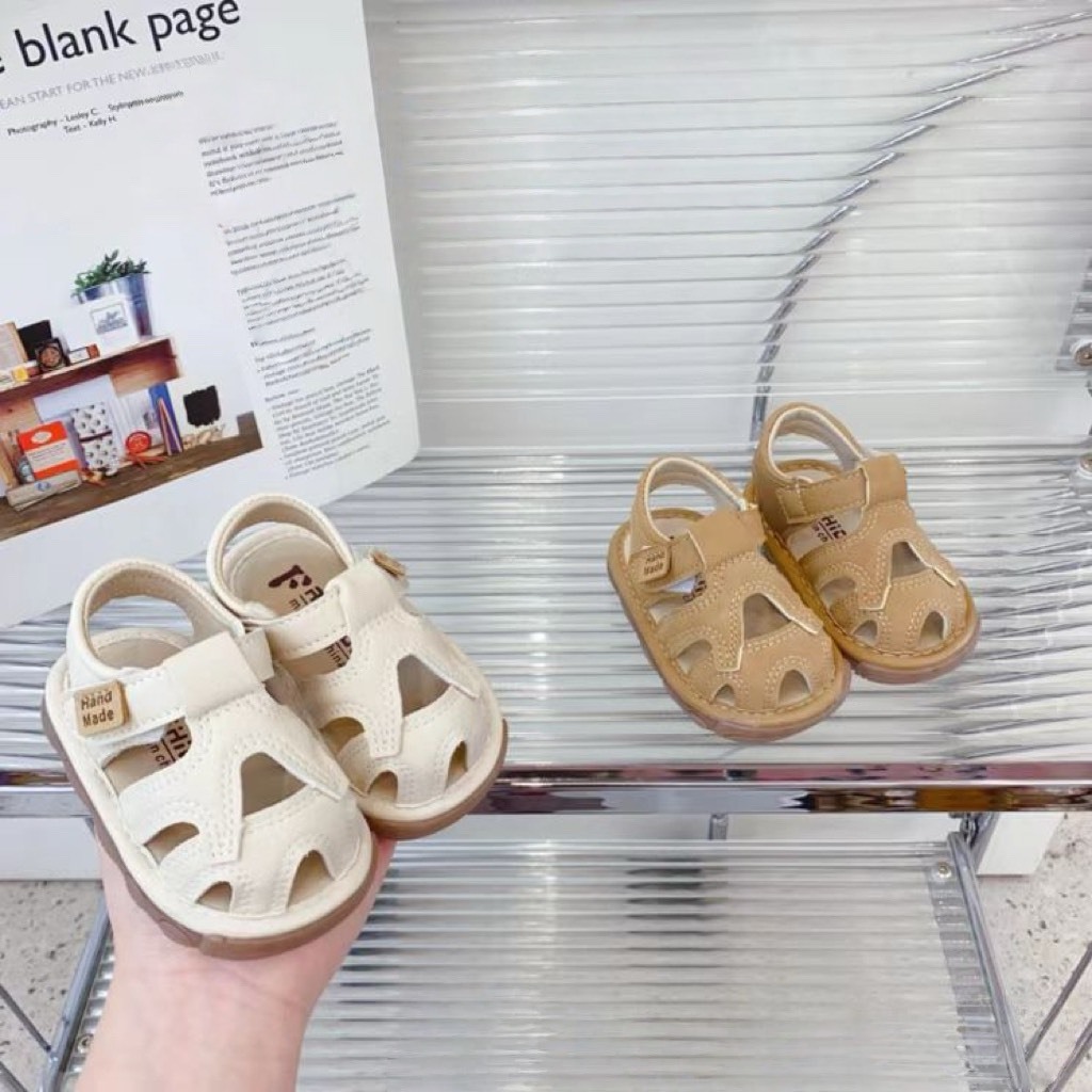簡約休閒涼鞋