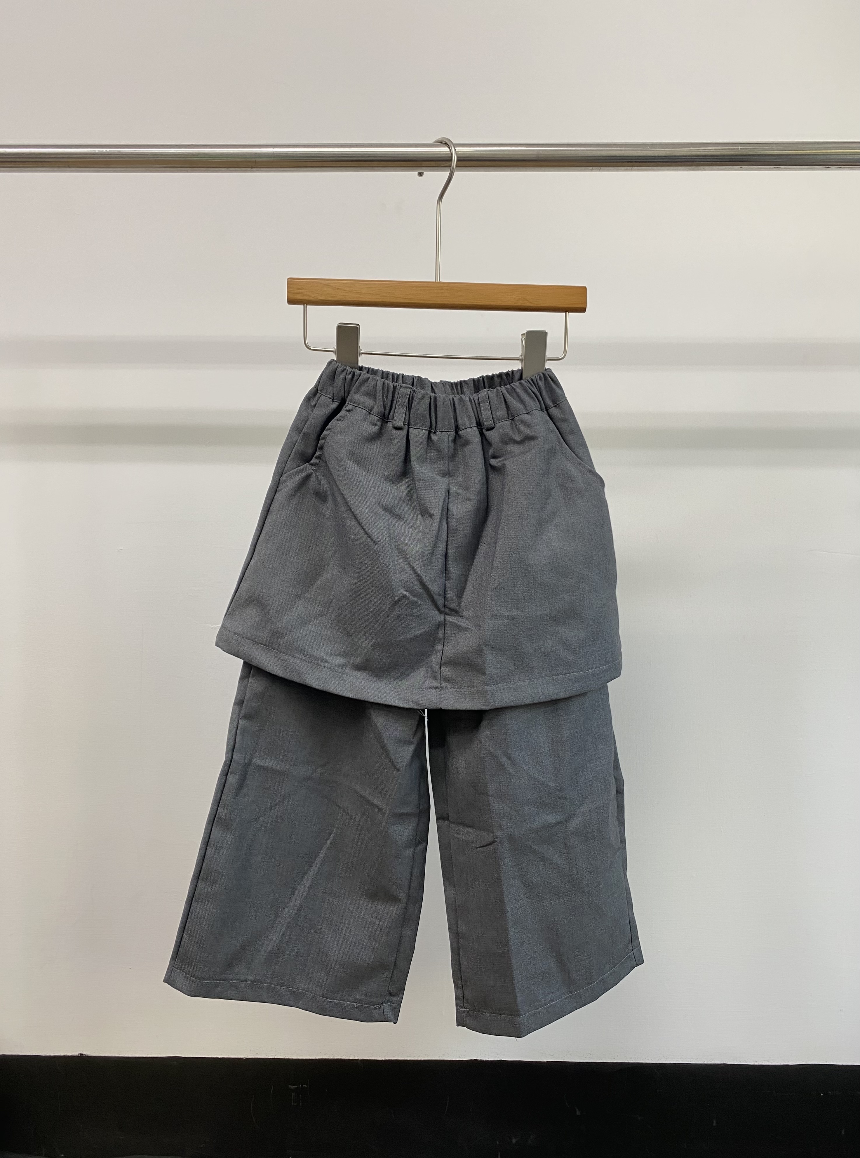 A04699屁簾休閒褲