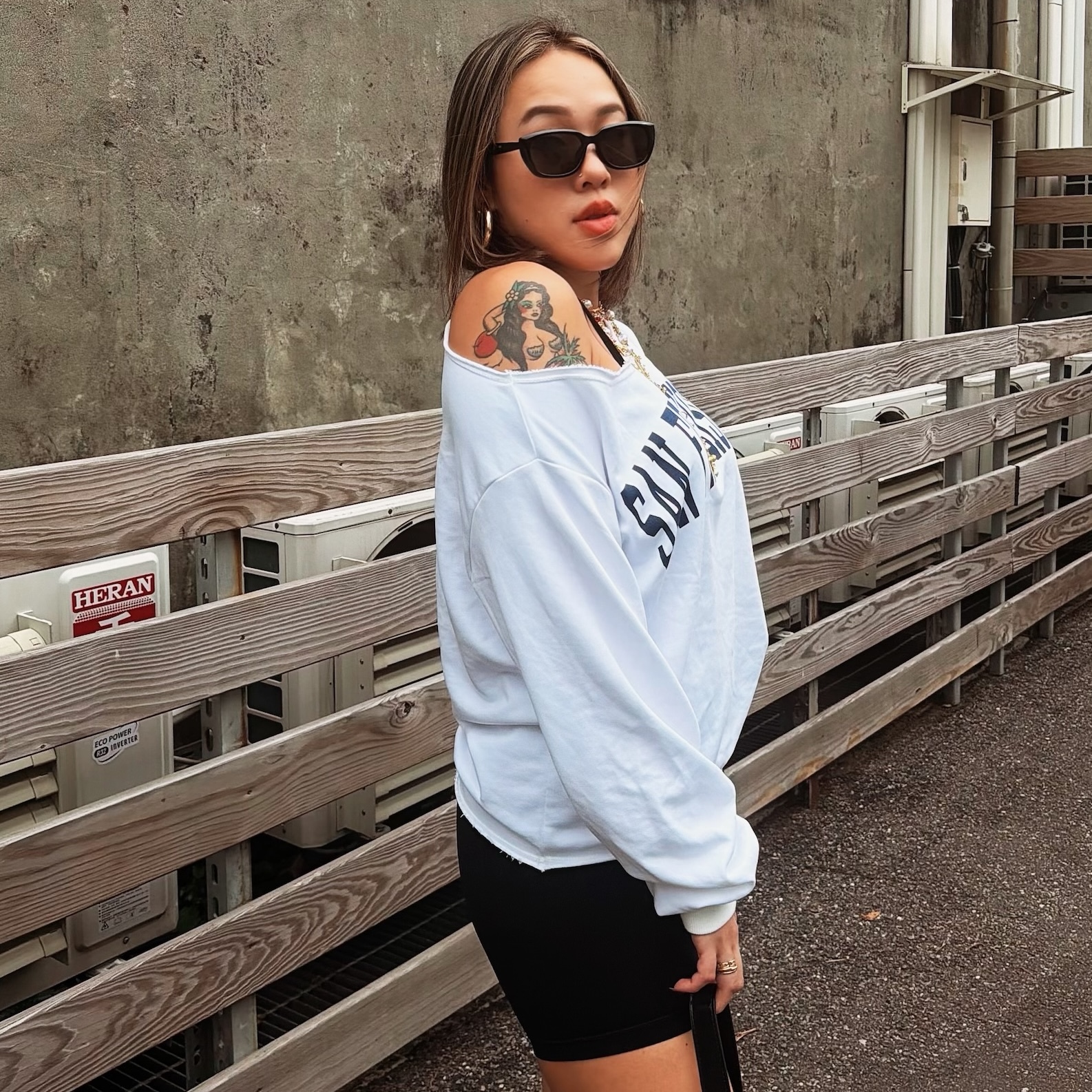 𝑺𝑭 𝒗𝒊𝒃𝒆🌊 美式大領口Tee