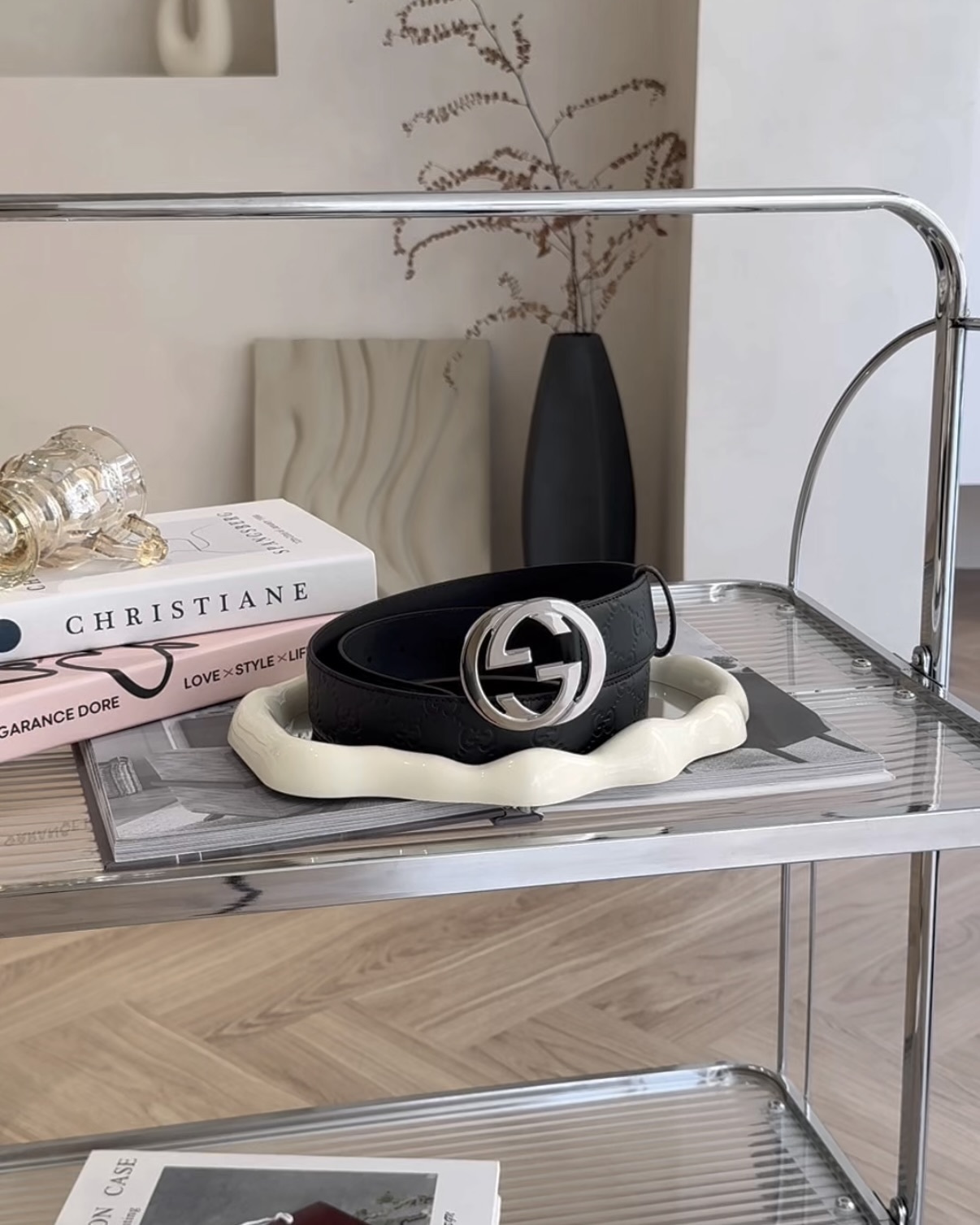 GUCCI｜互扣式雙G壓紋老花皮帶 黑銀