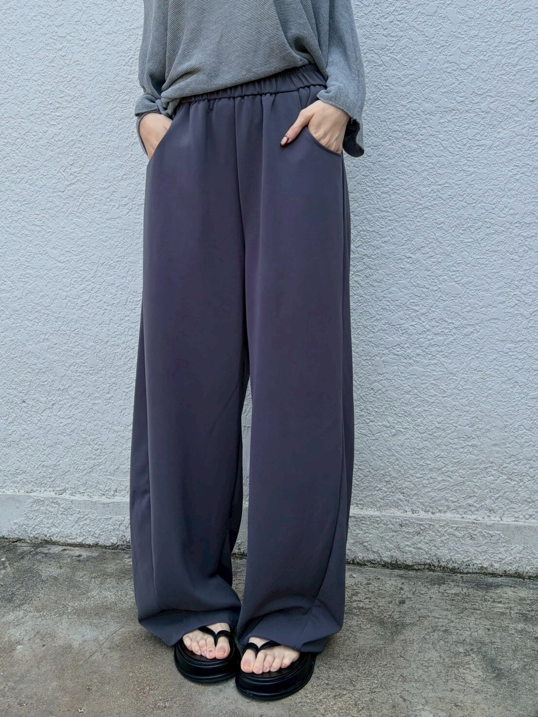 後口袋全鬆緊薄寬褲80061Y02