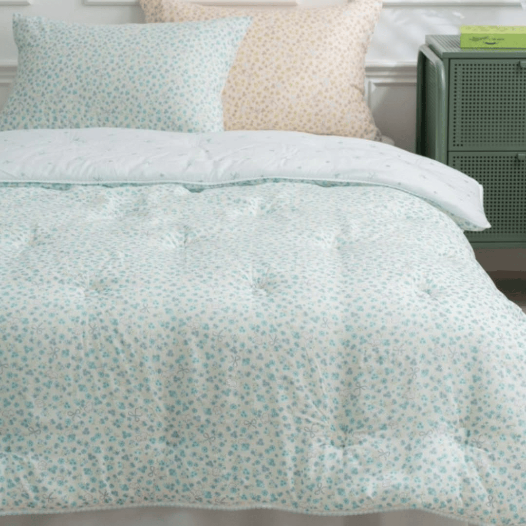 [韓國棉被] \降溫7.7度/ 天絲莫代爾・栗米棉填充｜小清新碎花小狗 四季被・涼感冰冰被 3色（關鍵字：GJ116）