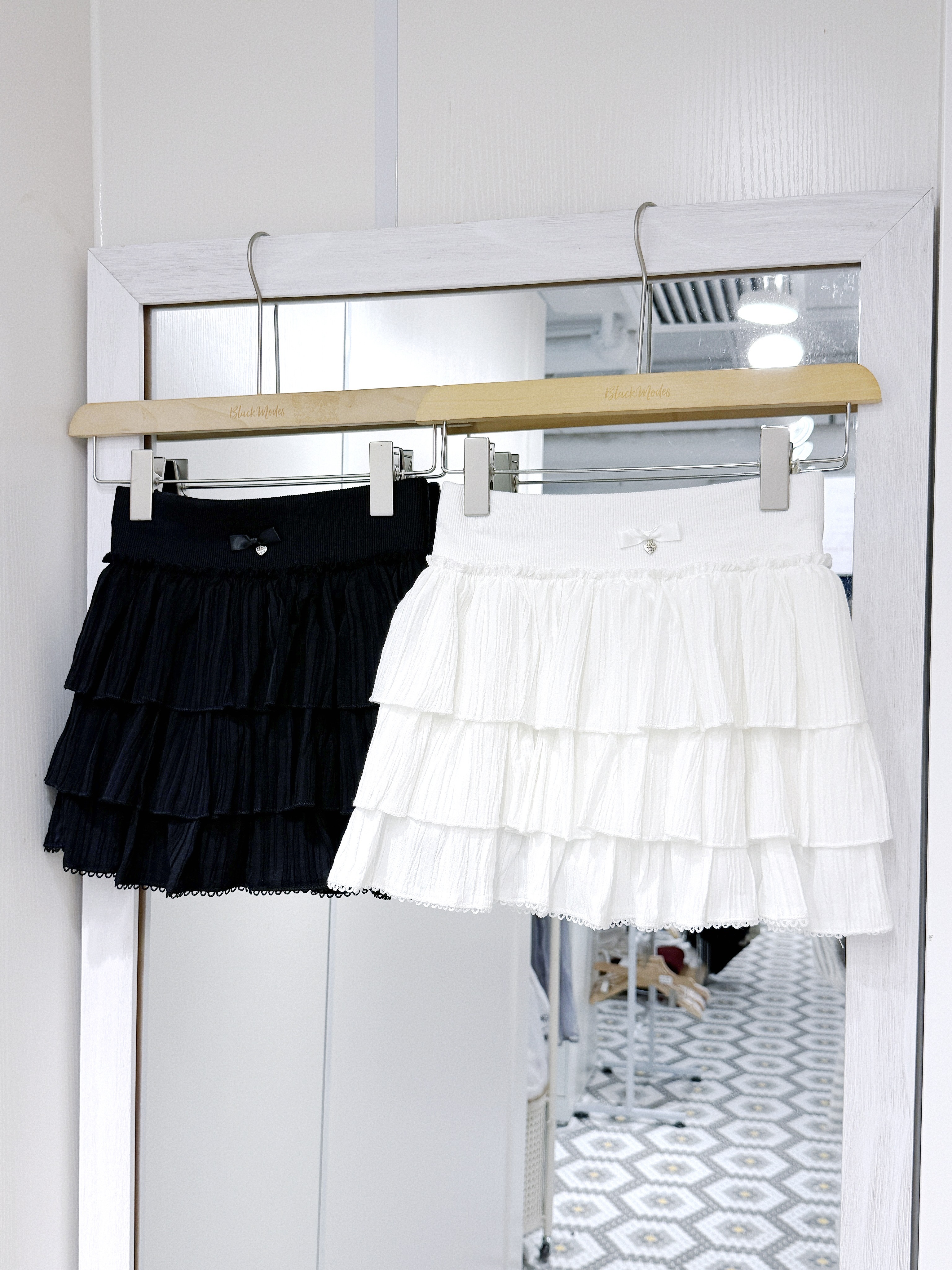 D0534｜芭蕾系˚˖𓍢ִ໋🦢˚ 蝴蝶結鑽粒皺摺層層蛋糕短裙