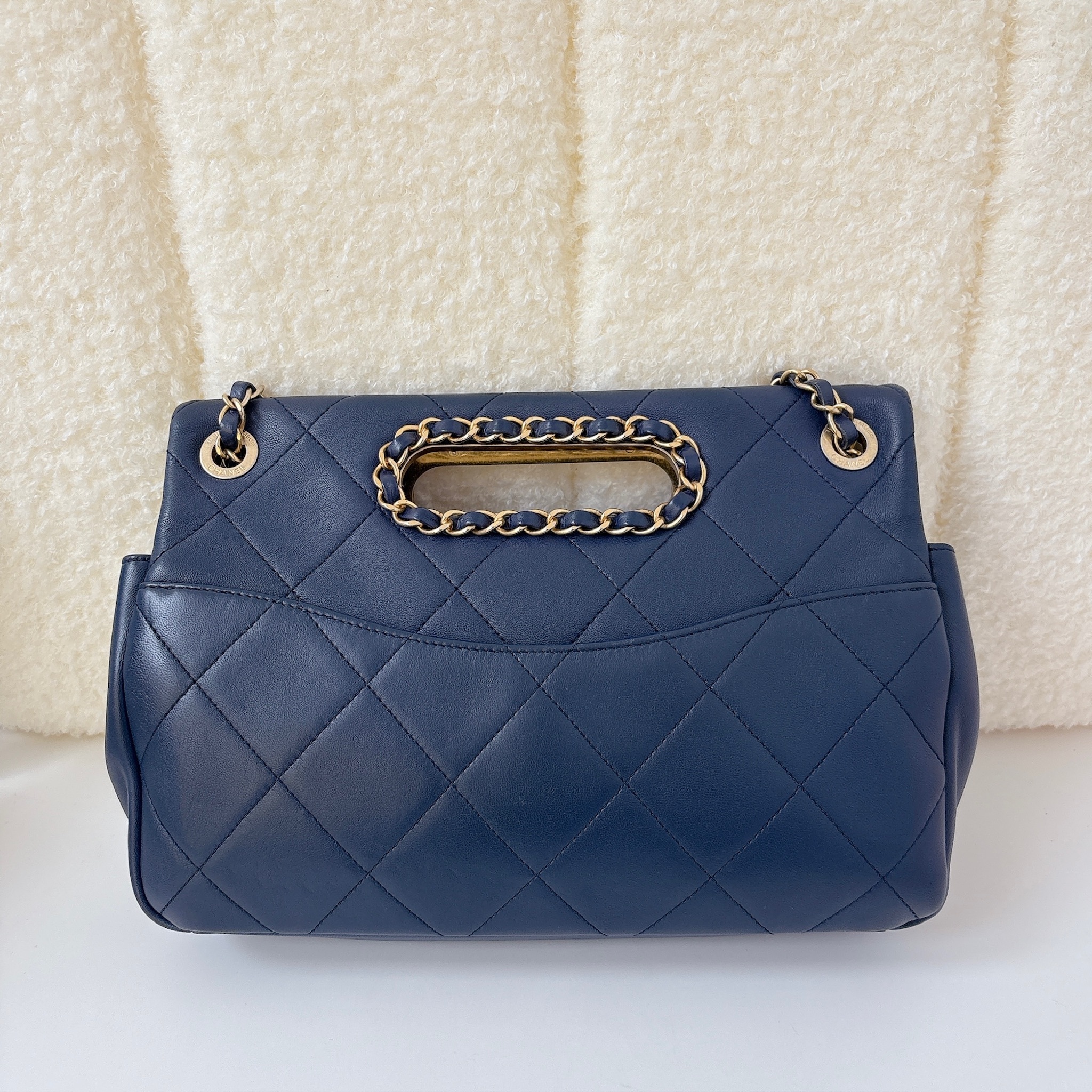 Chanel A Real Catch Flap Bag - Navy Blue / GHW