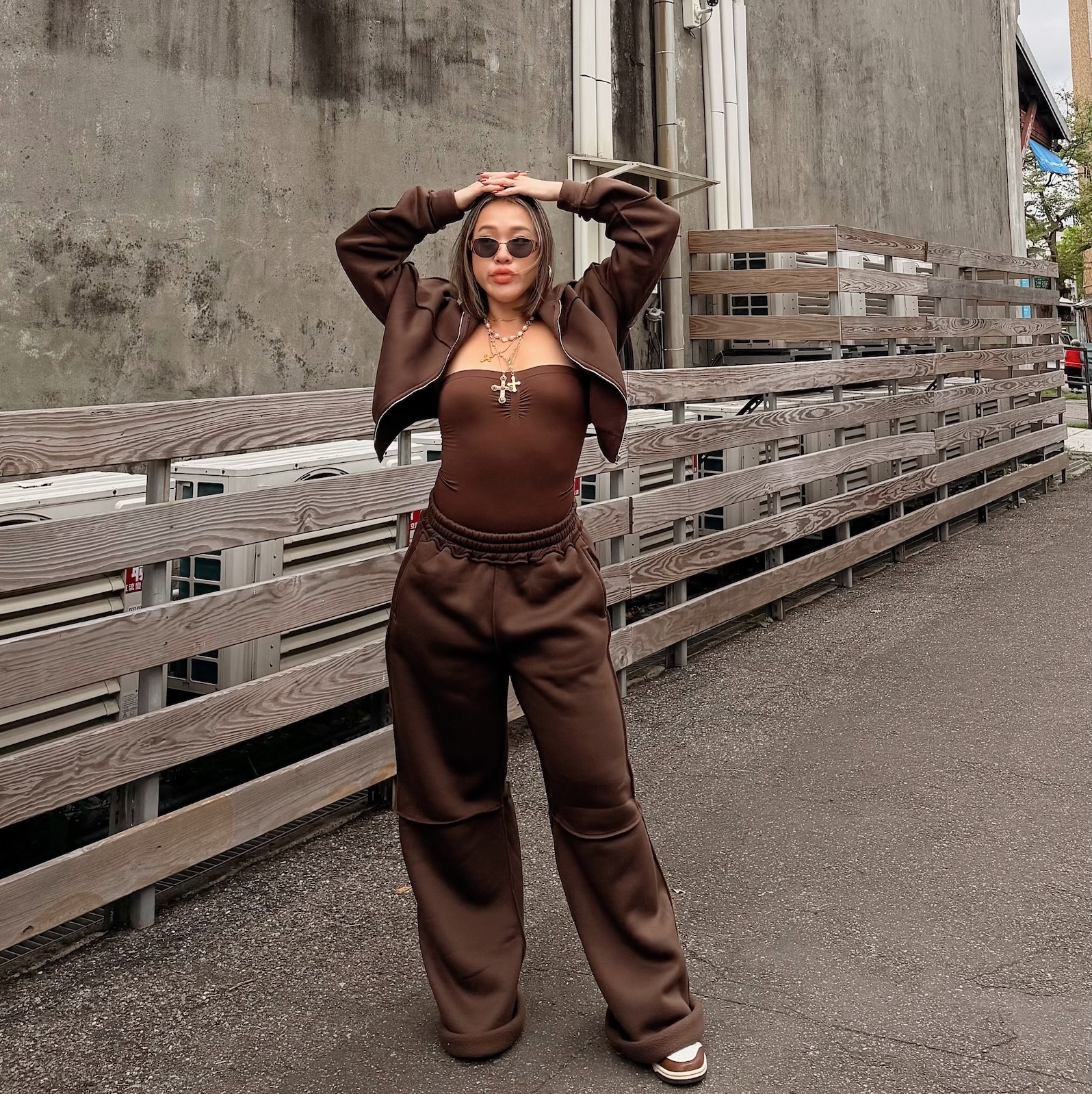 𝑼𝒓𝒃𝒂𝒏 𝑹𝒆𝒕𝒓𝒐🍫深棕可可街頭套裝
