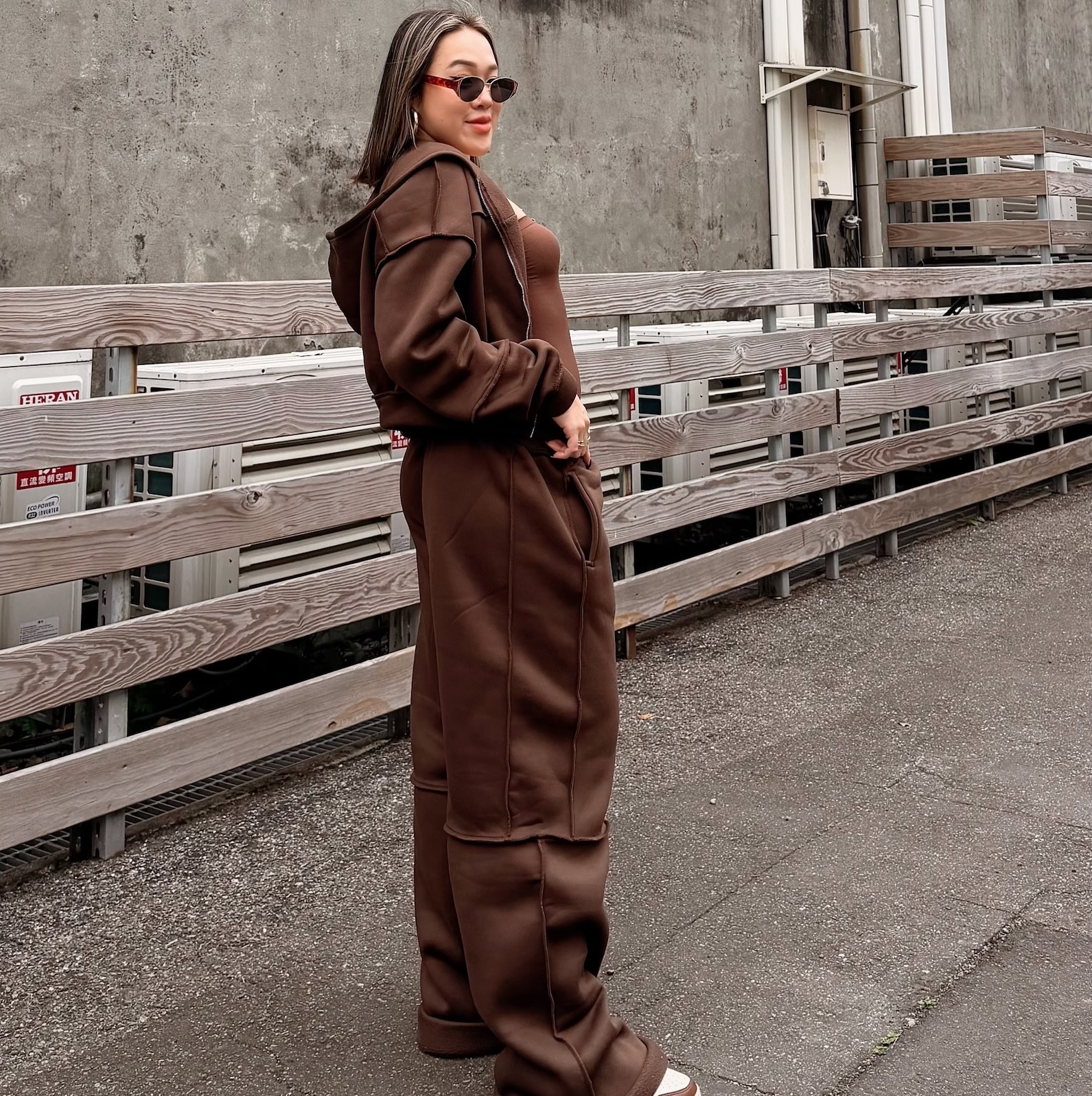 𝑼𝒓𝒃𝒂𝒏 𝑹𝒆𝒕𝒓𝒐🍫深棕可可街頭套裝