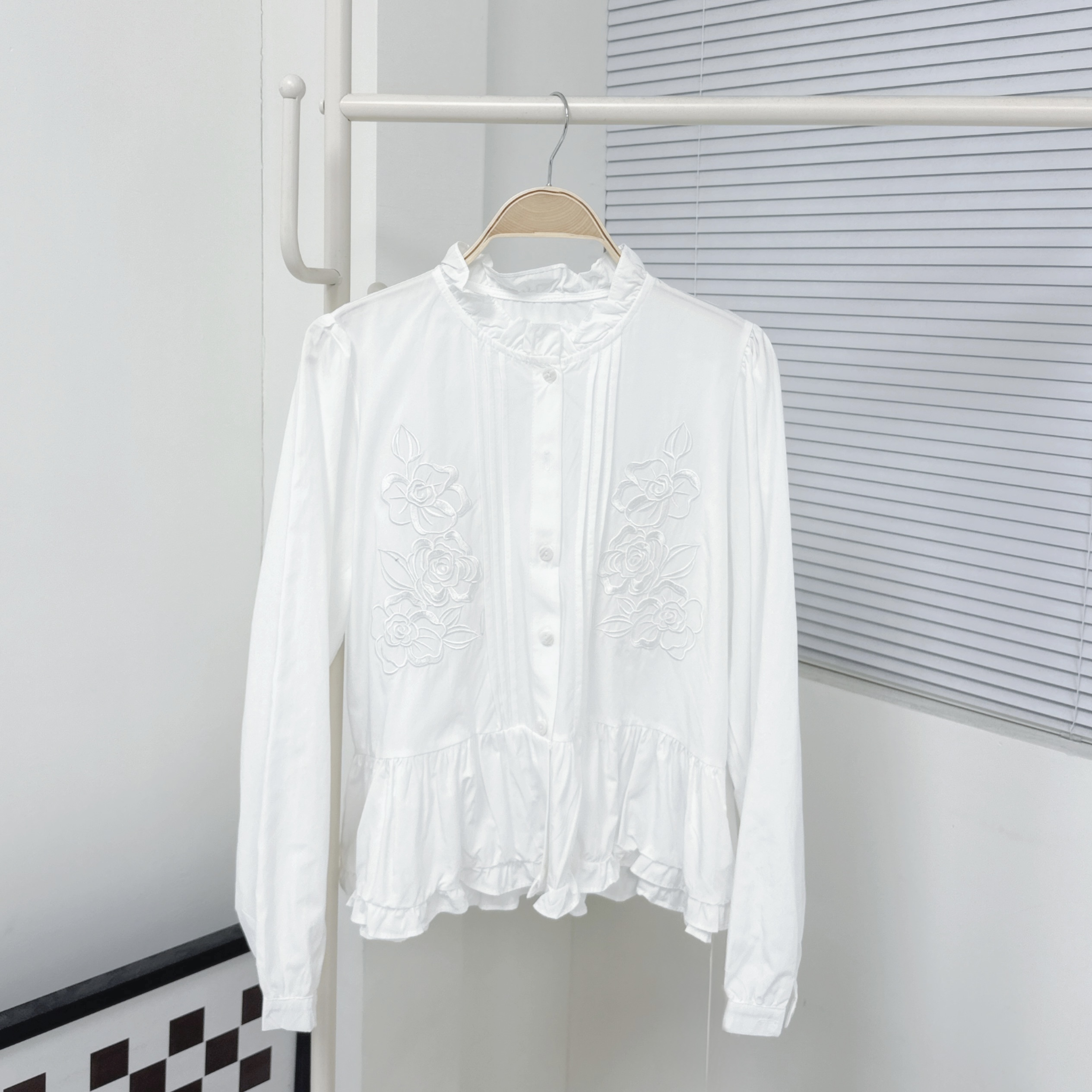 【Hoi2推介】繡花長袖恤 (H14)