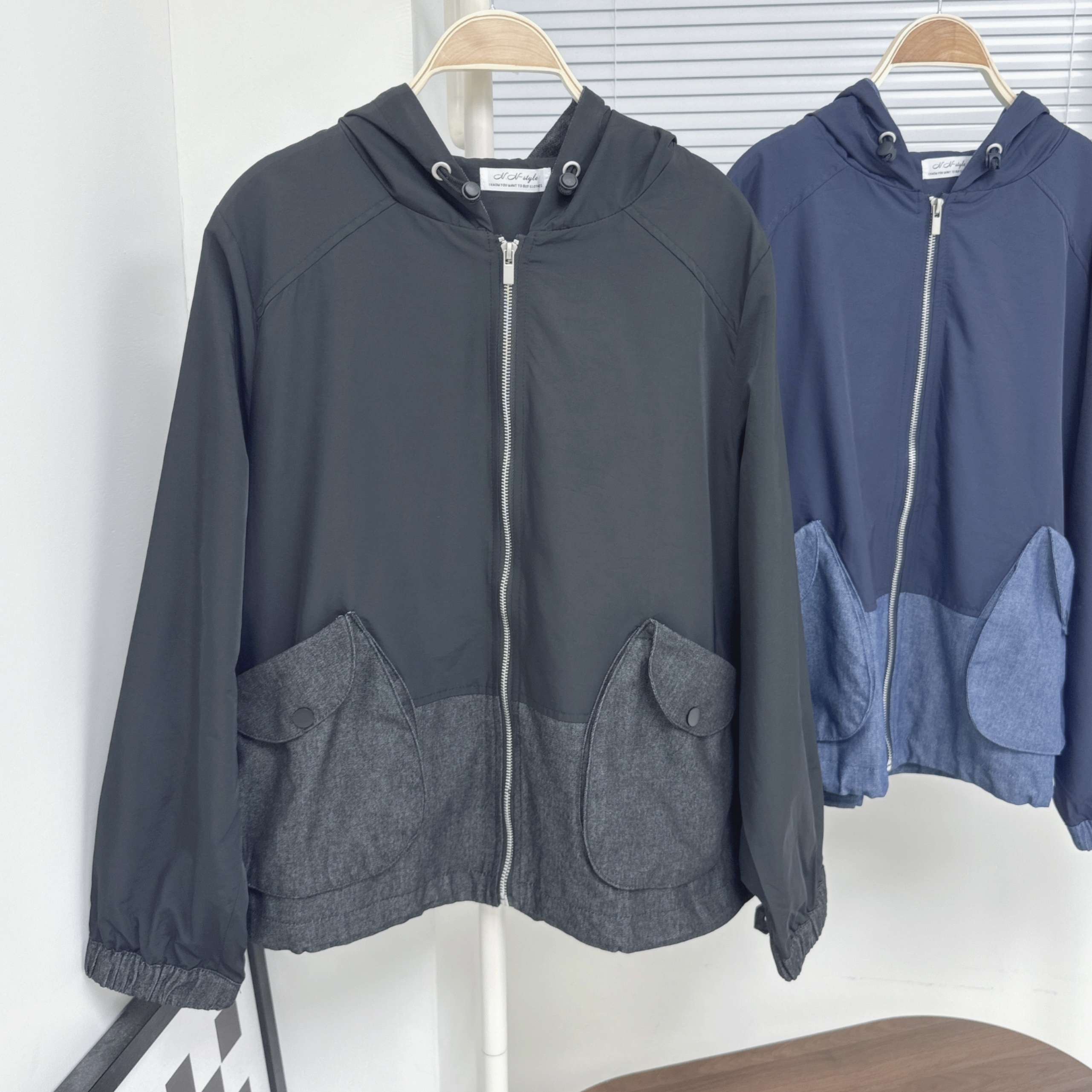 【廠家制】拼仿牛仔布拉鏈風衣 (H27-H28)