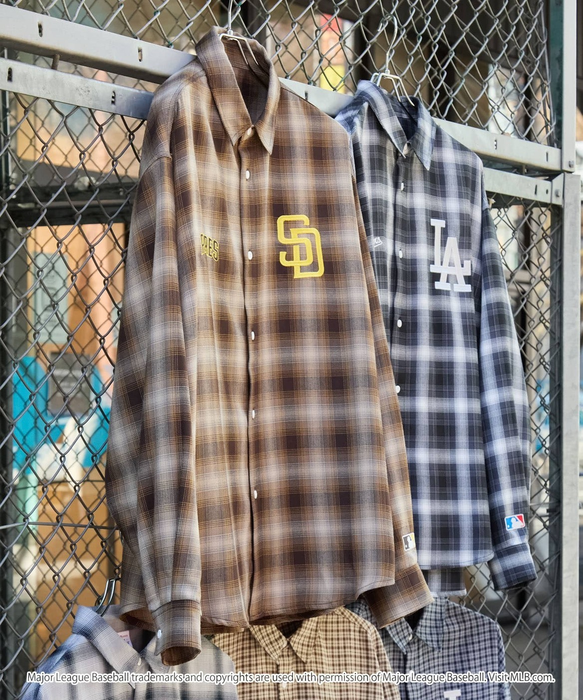 #預購 MLB 限定別注款 寬鬆刺繡LOGO 長袖格紋襯衫 六色