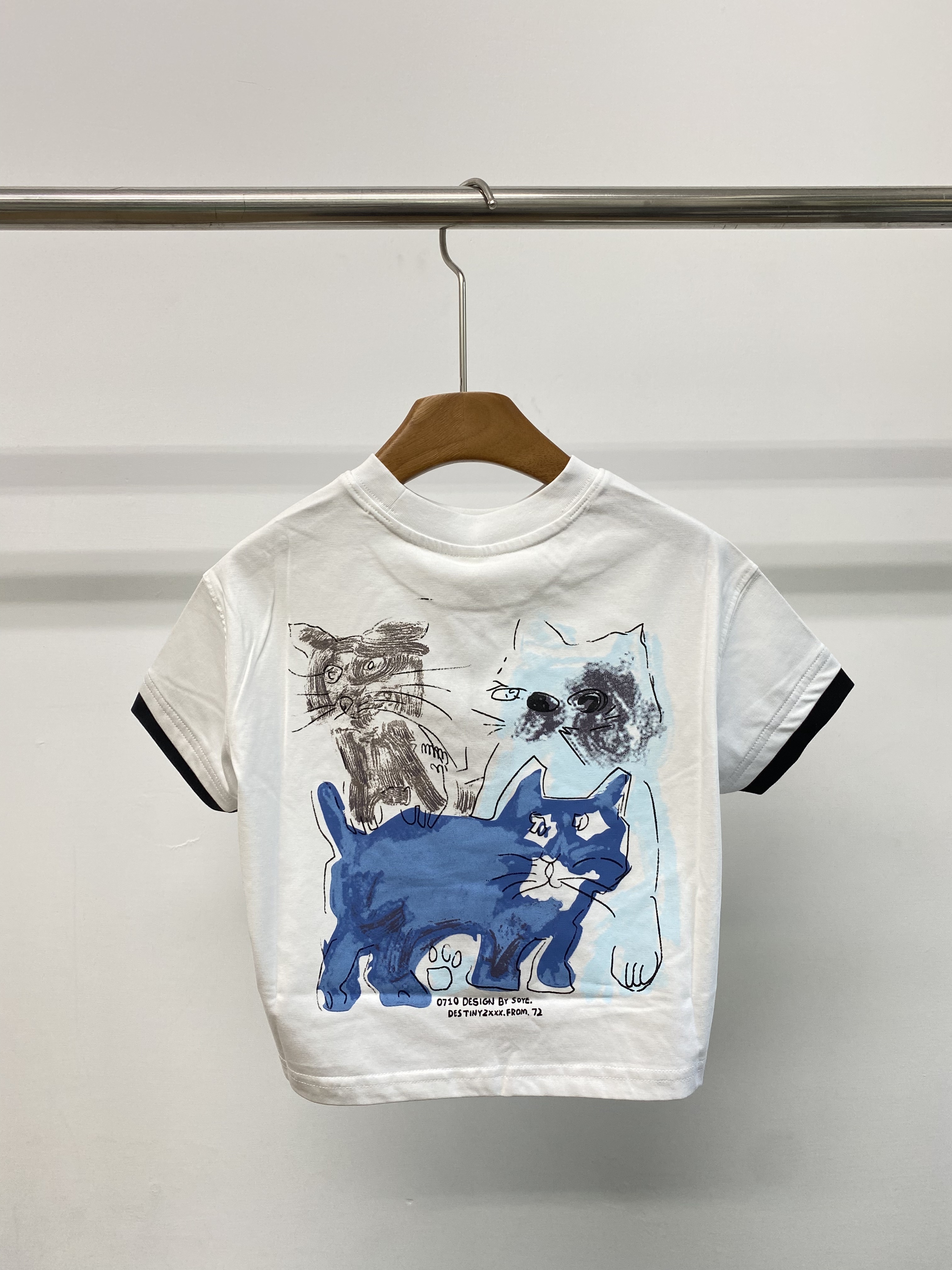 A04719設計師品牌貓咪印花上衣