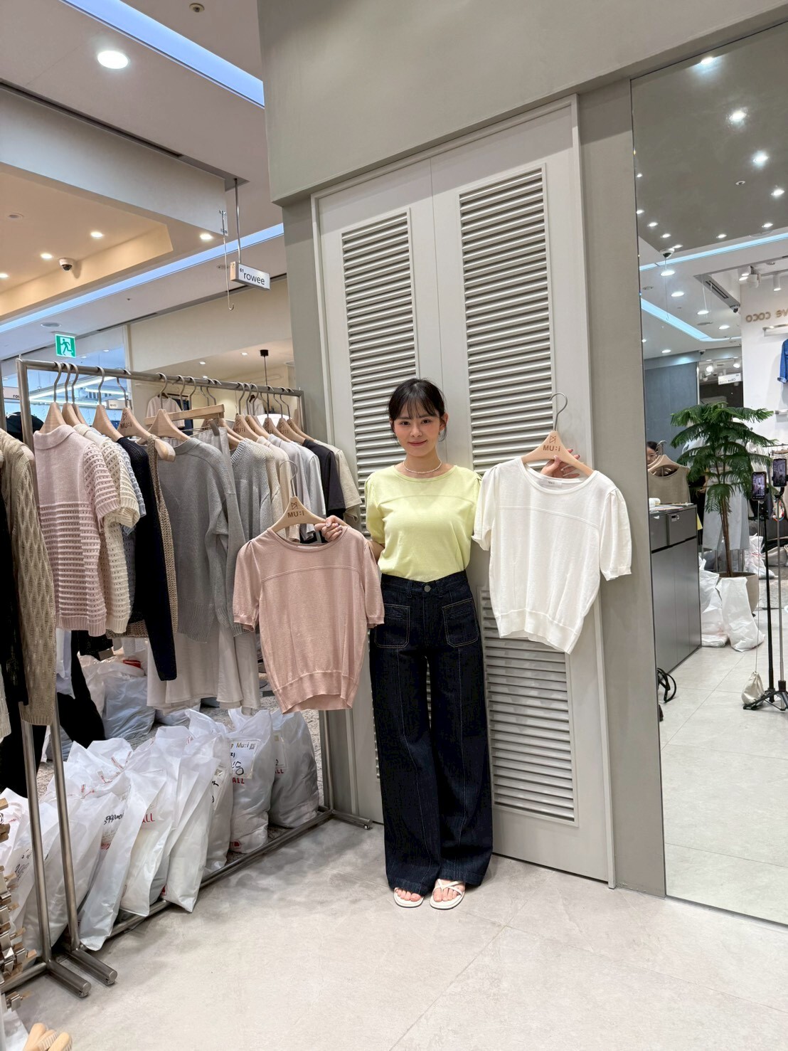 MU6017 軟綿收腰薄圓領Tee