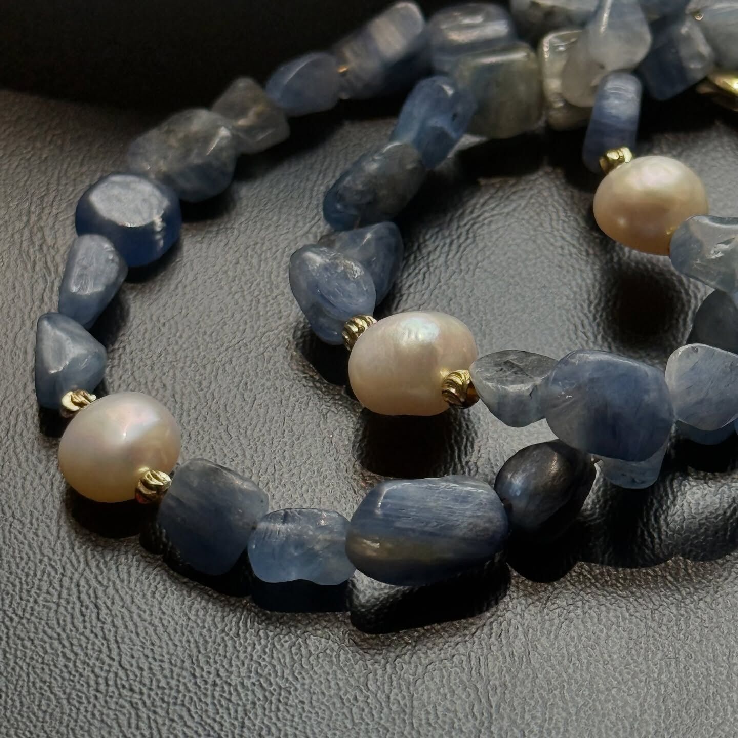 [原石] 藍晶石+淡水珍珠 手鍊