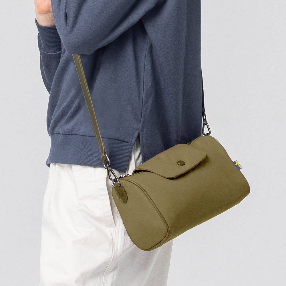 瑞典雲朵包系列｜防潑水 雲朵 圓筒包(橄欖褐)M