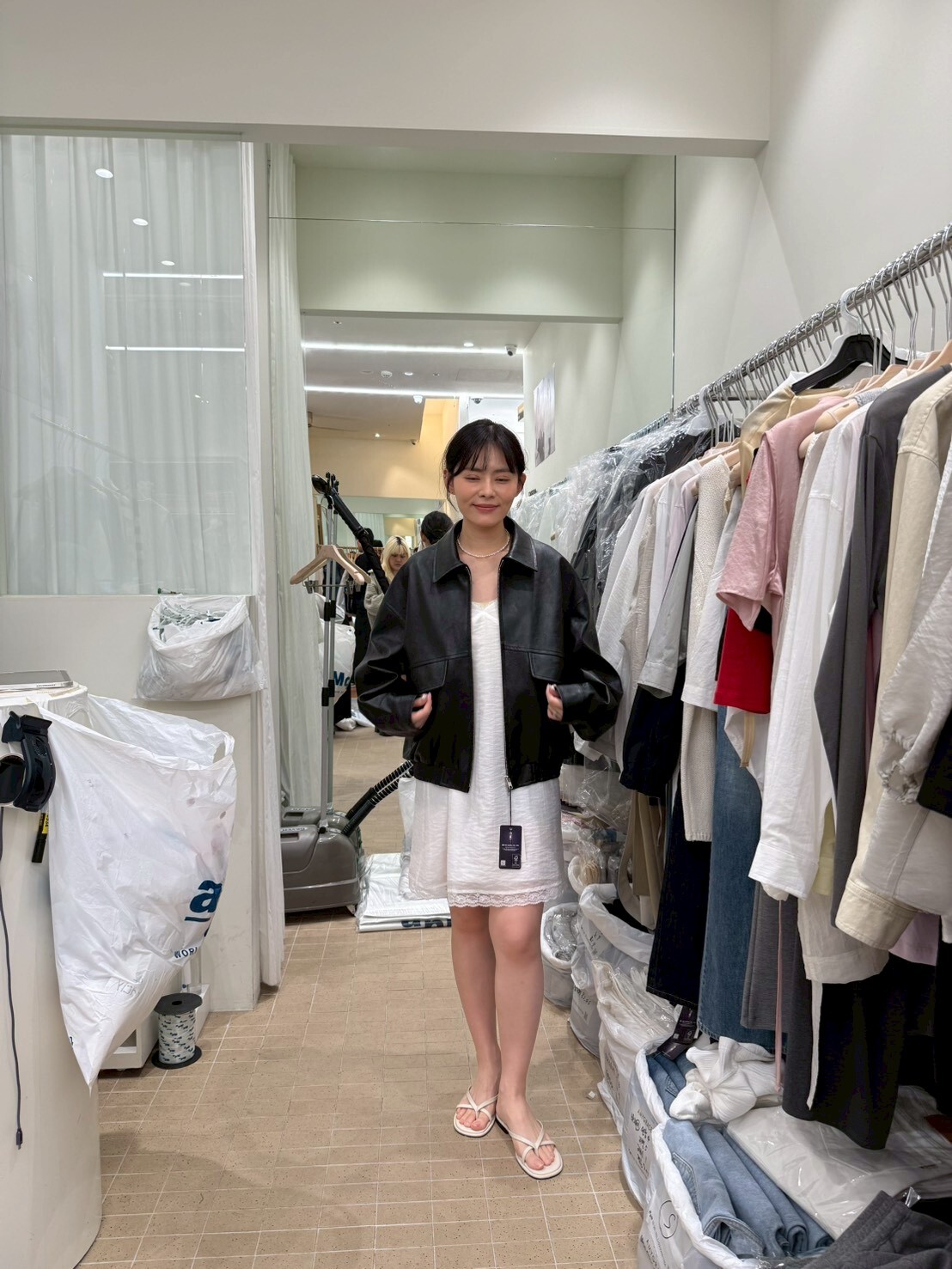 AG6045 率性仿皮外套