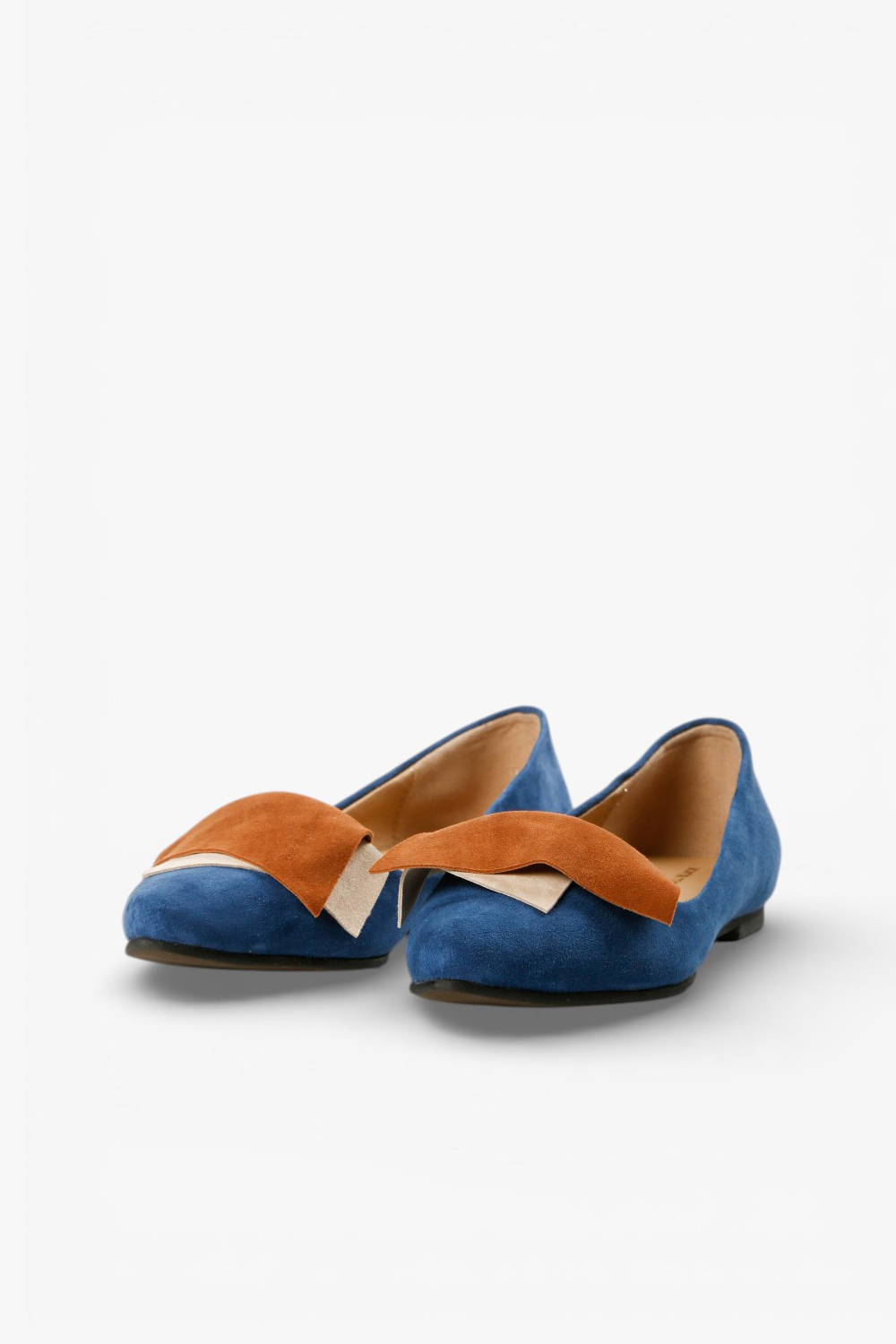 Flat Bow 尖頭平底鞋
