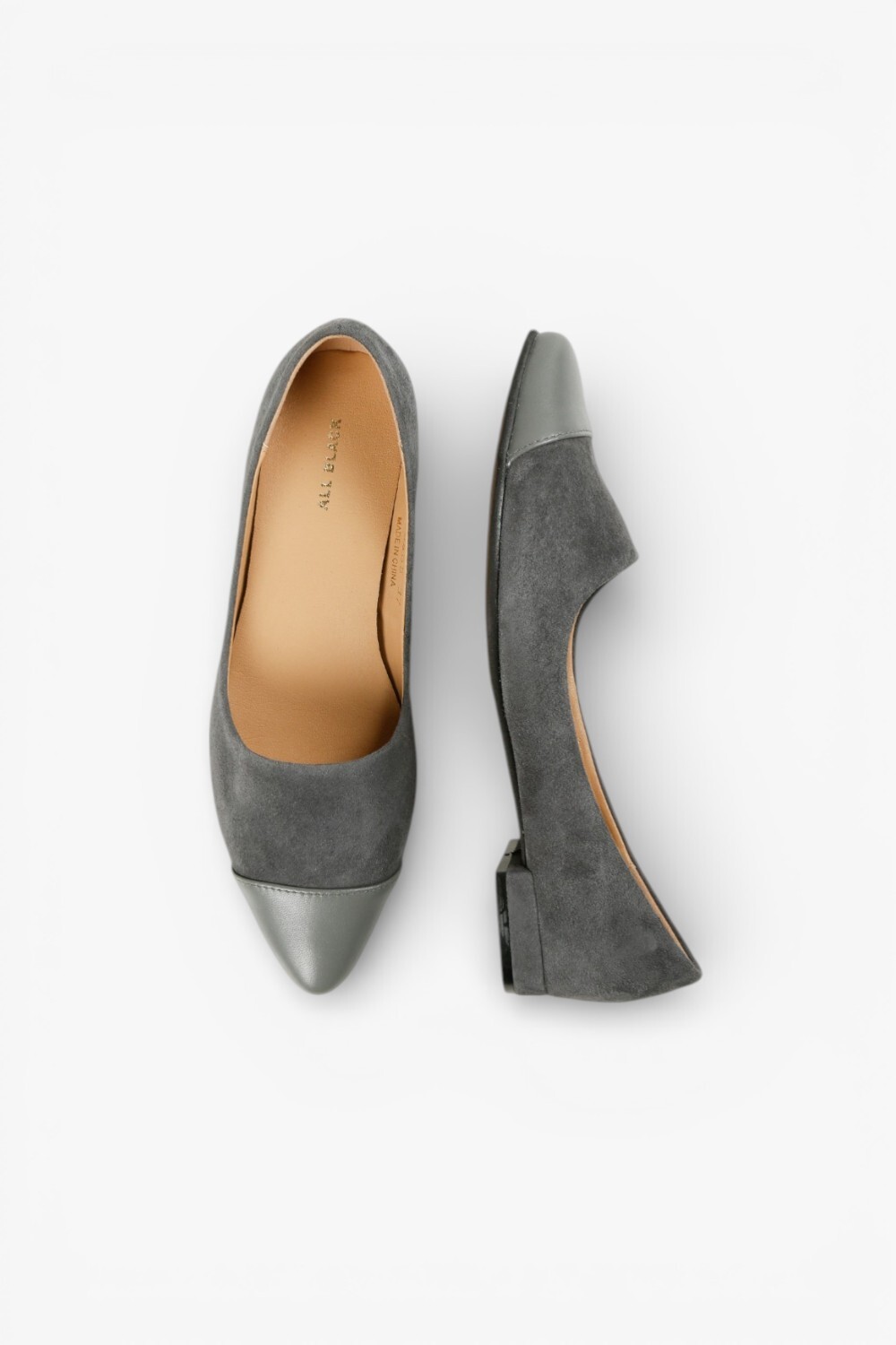 Cap Toe Sleek 拼接平底鞋