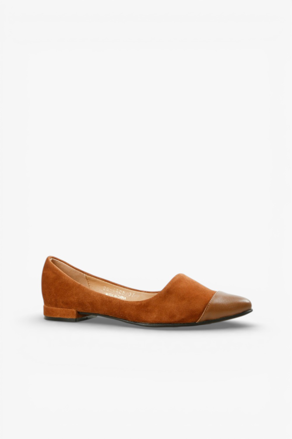 Cap Toe Sleek 拼接平底鞋