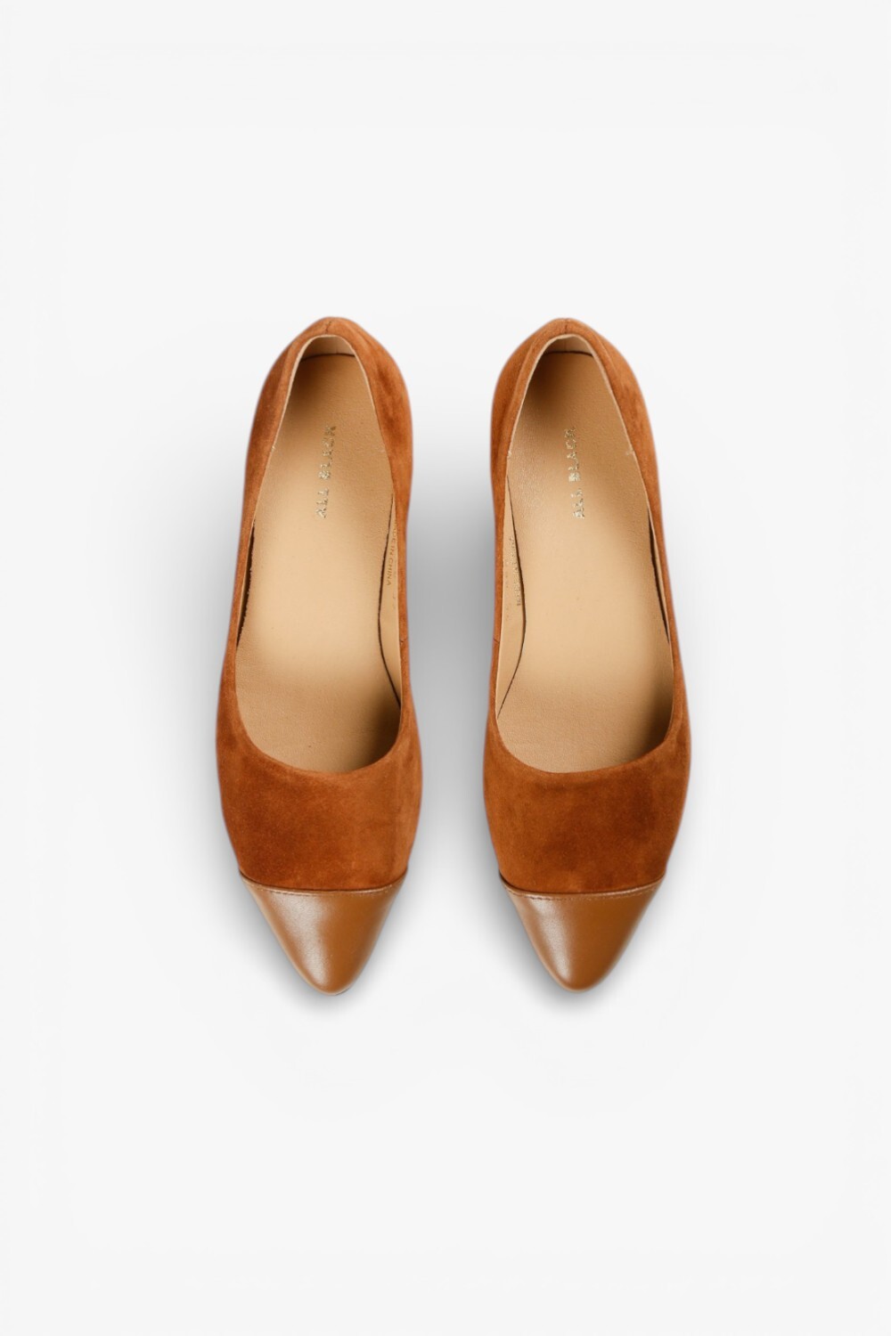 Cap Toe Sleek 拼接平底鞋