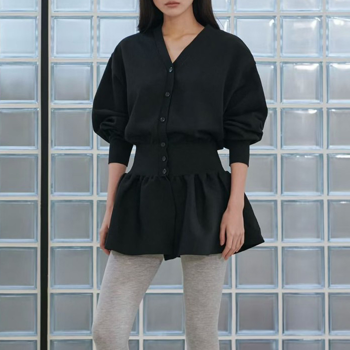 氣質女子收腰排釦裙擺造型V領長版上衣 / 3色