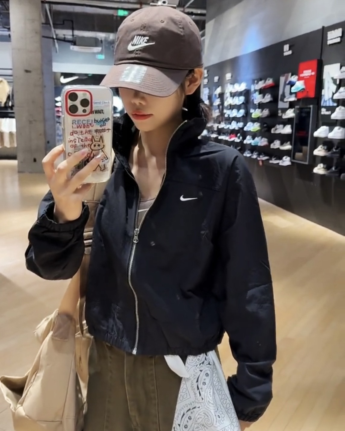 【預購】NIKE SPORTSWEAR 立領拉鍊外套 HJ1000010