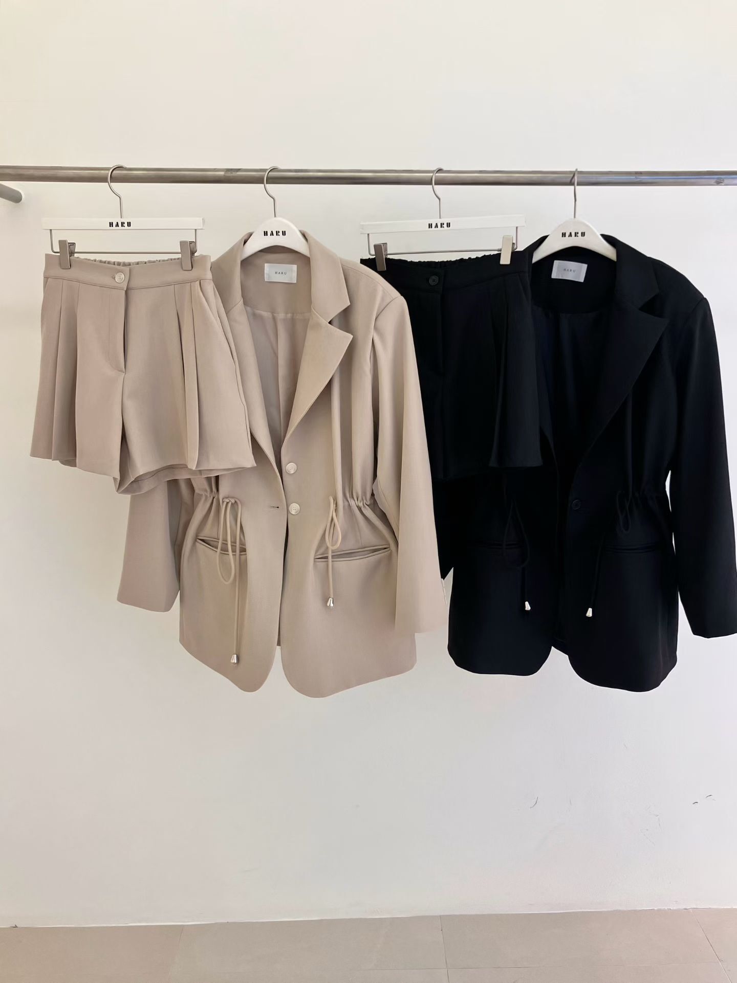 HU6010 百褶後橡根西褲