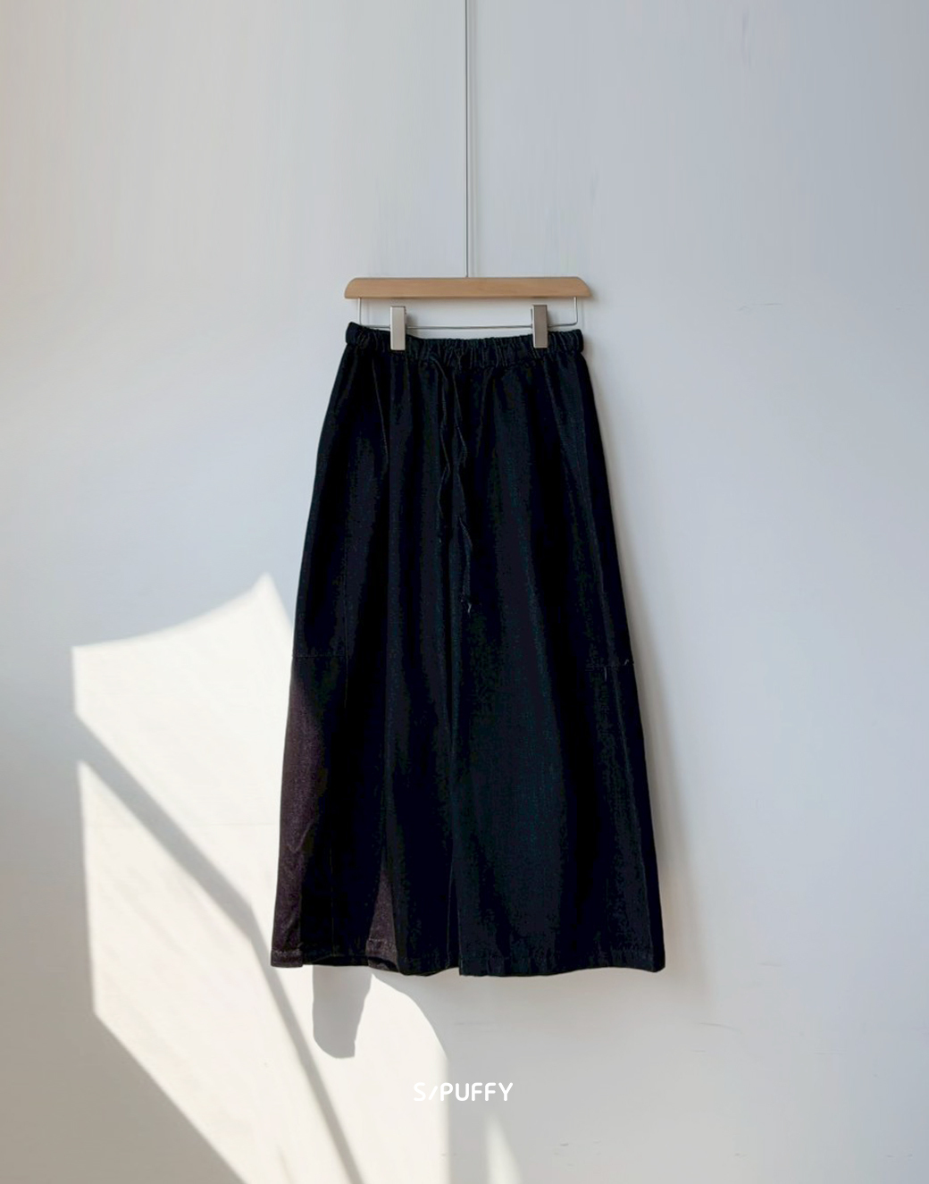 膝蓋一橫車縫牛仔寬褲9803H03