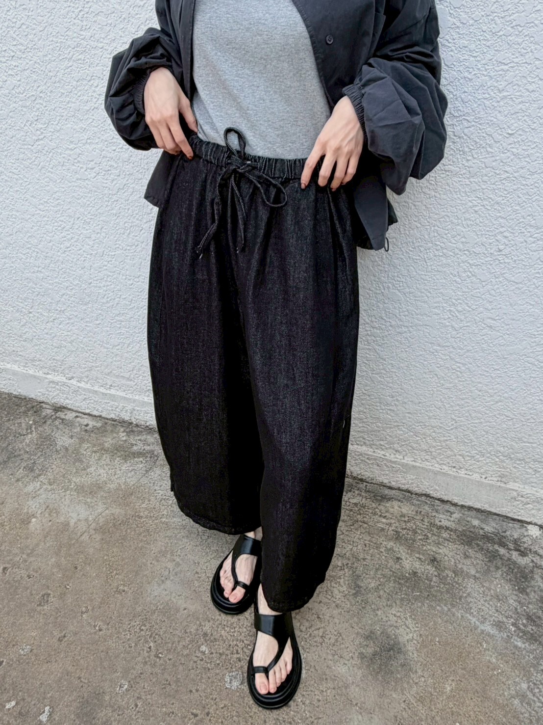 膝蓋一橫車縫牛仔寬褲9803H03