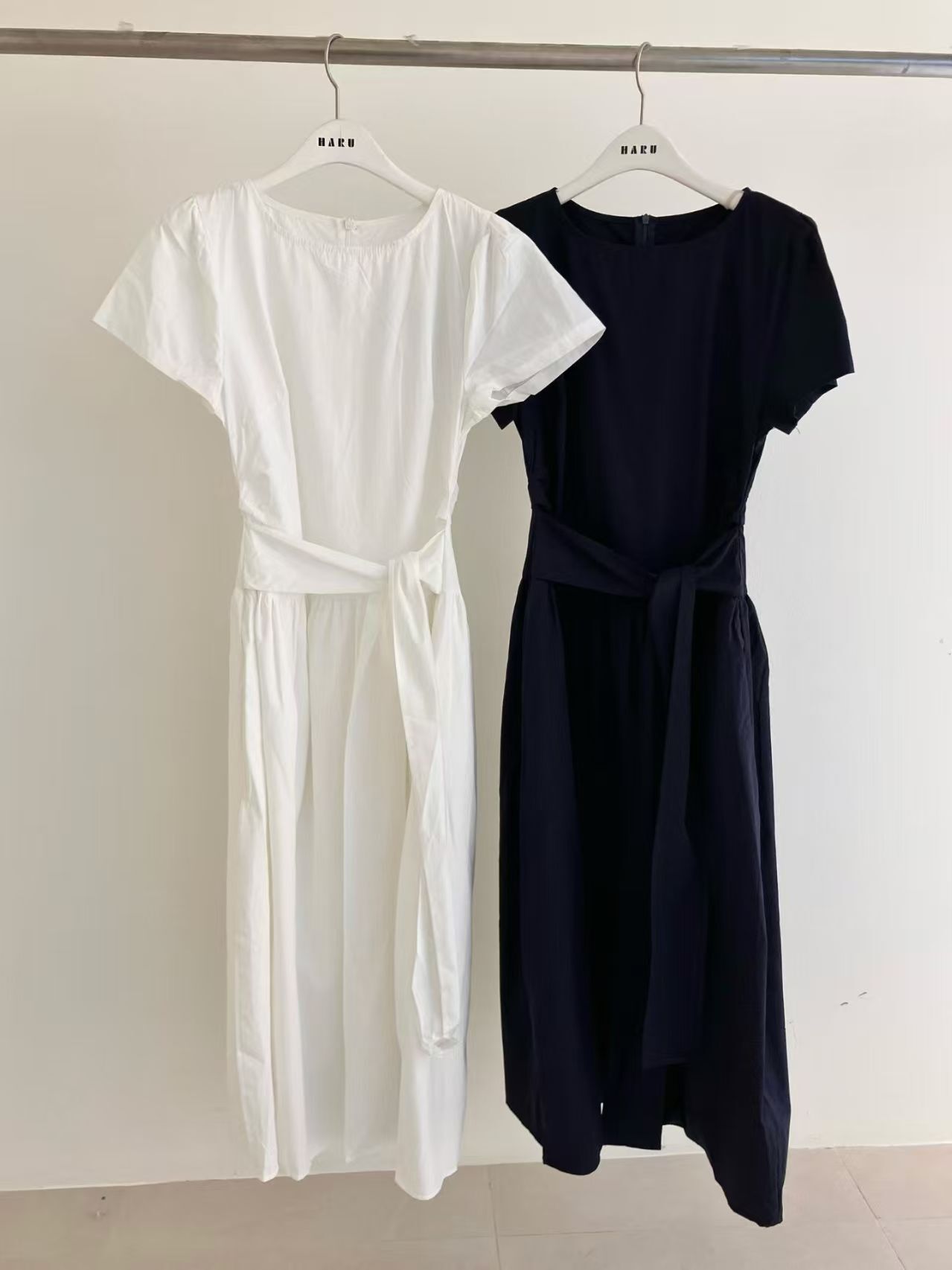 HU6016 圓領連身長裙