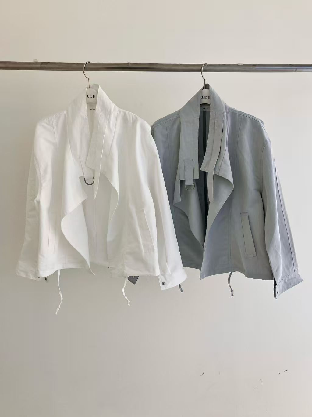 HU6019 型格可扣起領口外套