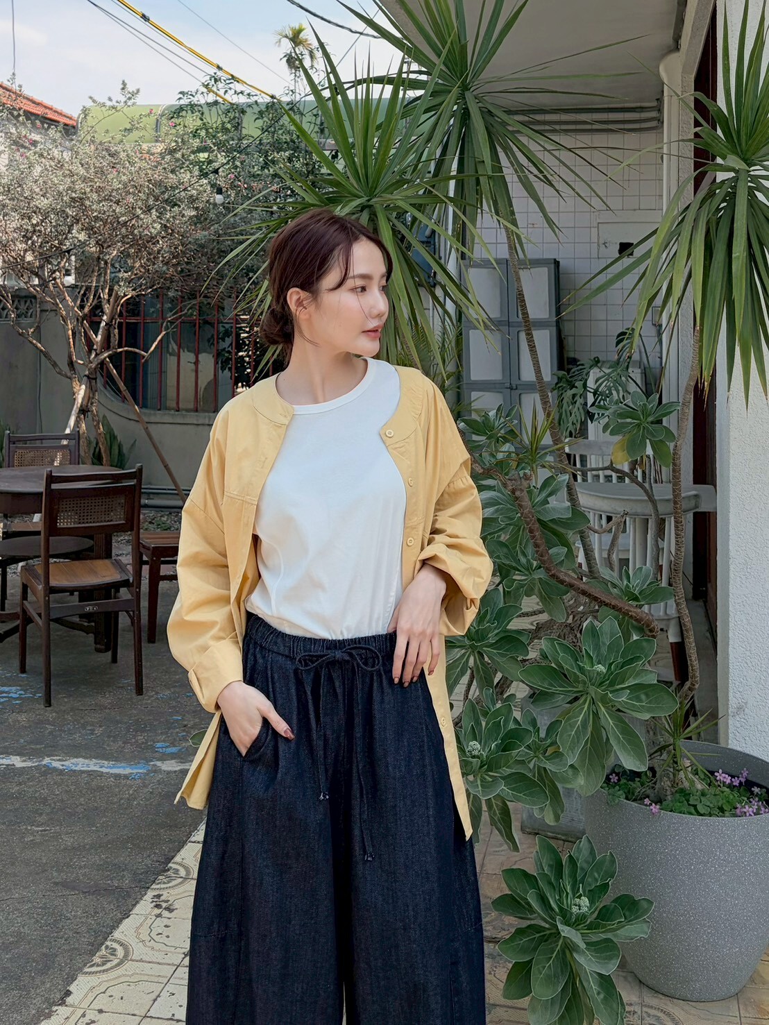 側弧線素色上衣9323H10