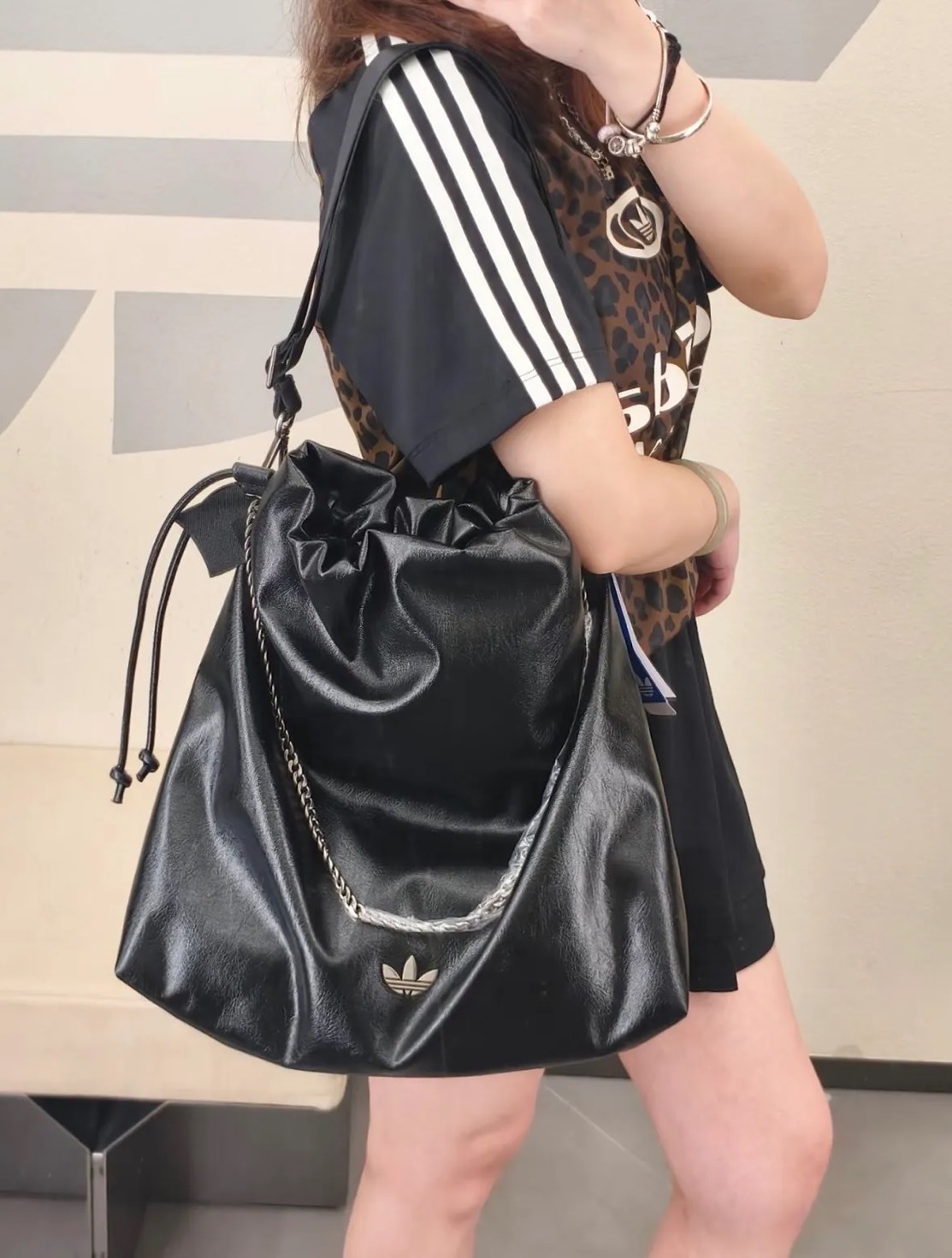 ADIDAS ORIGINALS 小香風 皮革 鏈條 肩背包