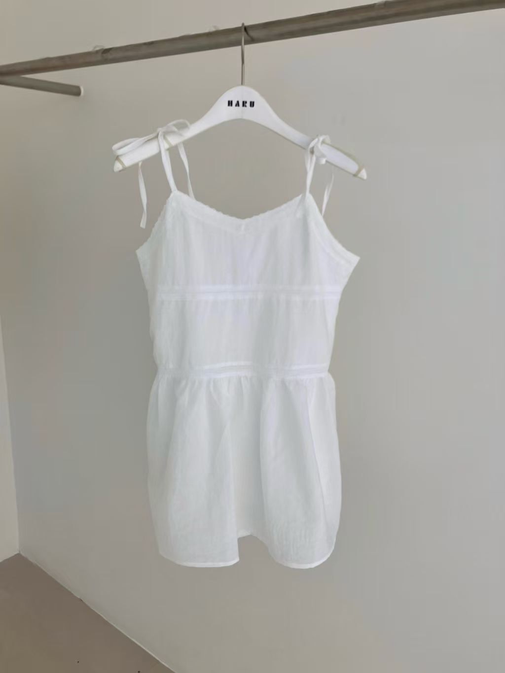 HU6028 百搭綁帶肩帶連衣裙