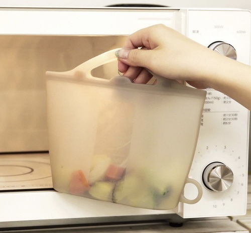 JP 3Coins 可加熱矽膠耐熱食品密封袋 3517 TK26325