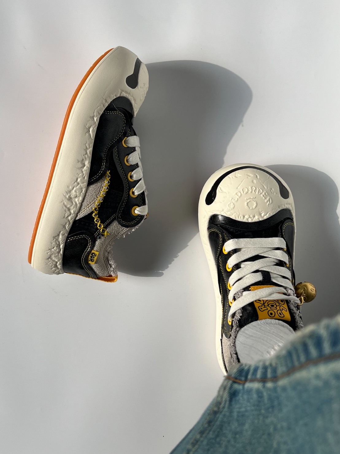 OLD ORDER 開口笑 鈴鐺 增高 大頭鞋 黑白色