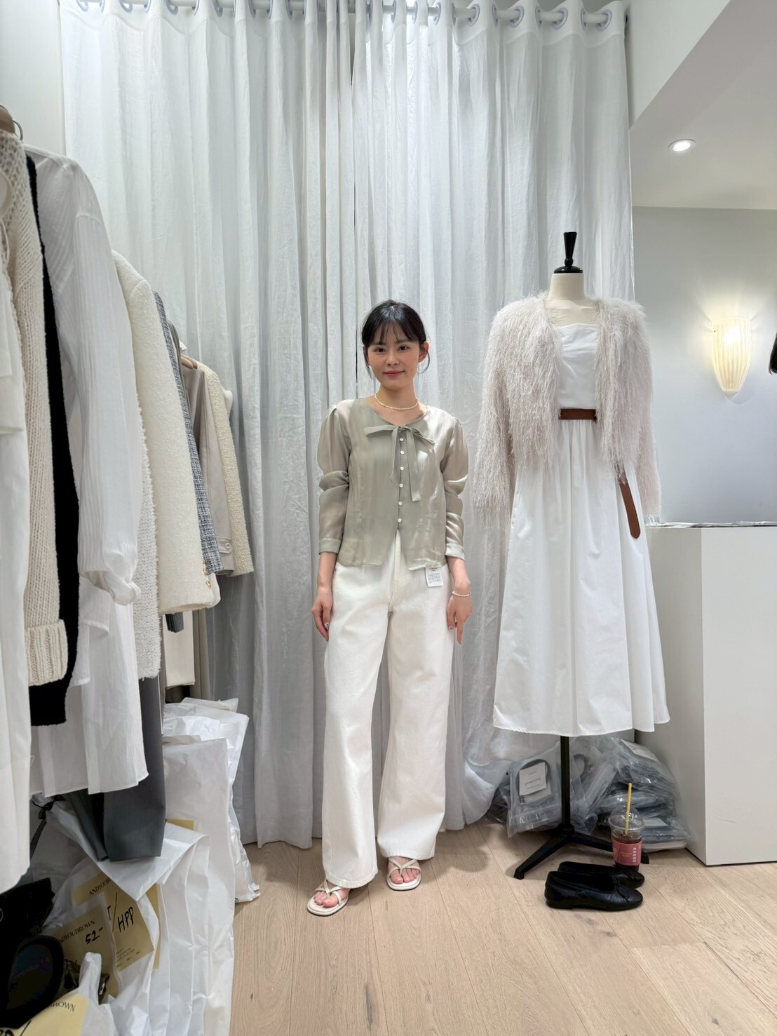 AY6008 柔光領巾鈕扣上衣