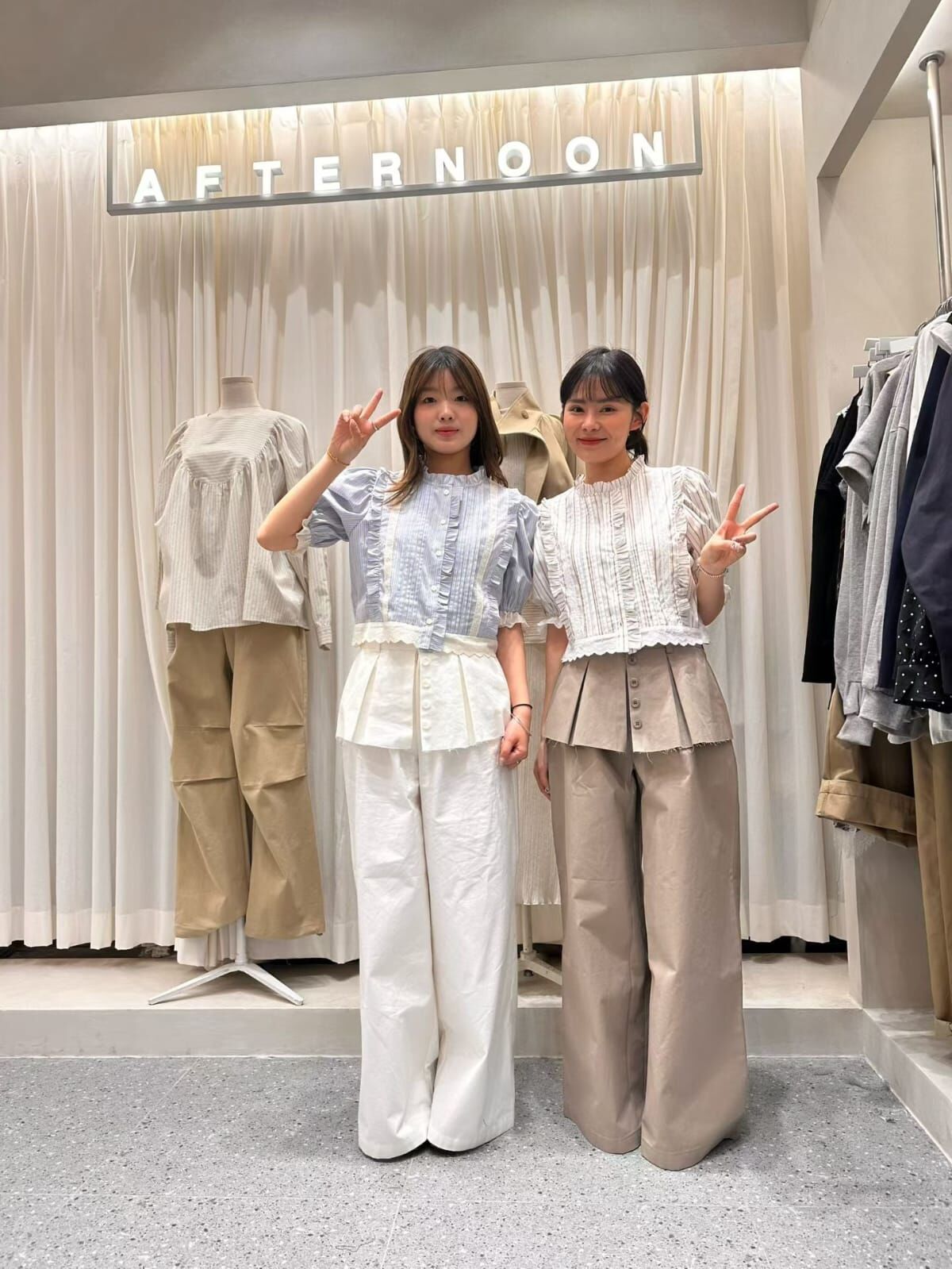 AF6031 荷葉花邊宮廷上衣