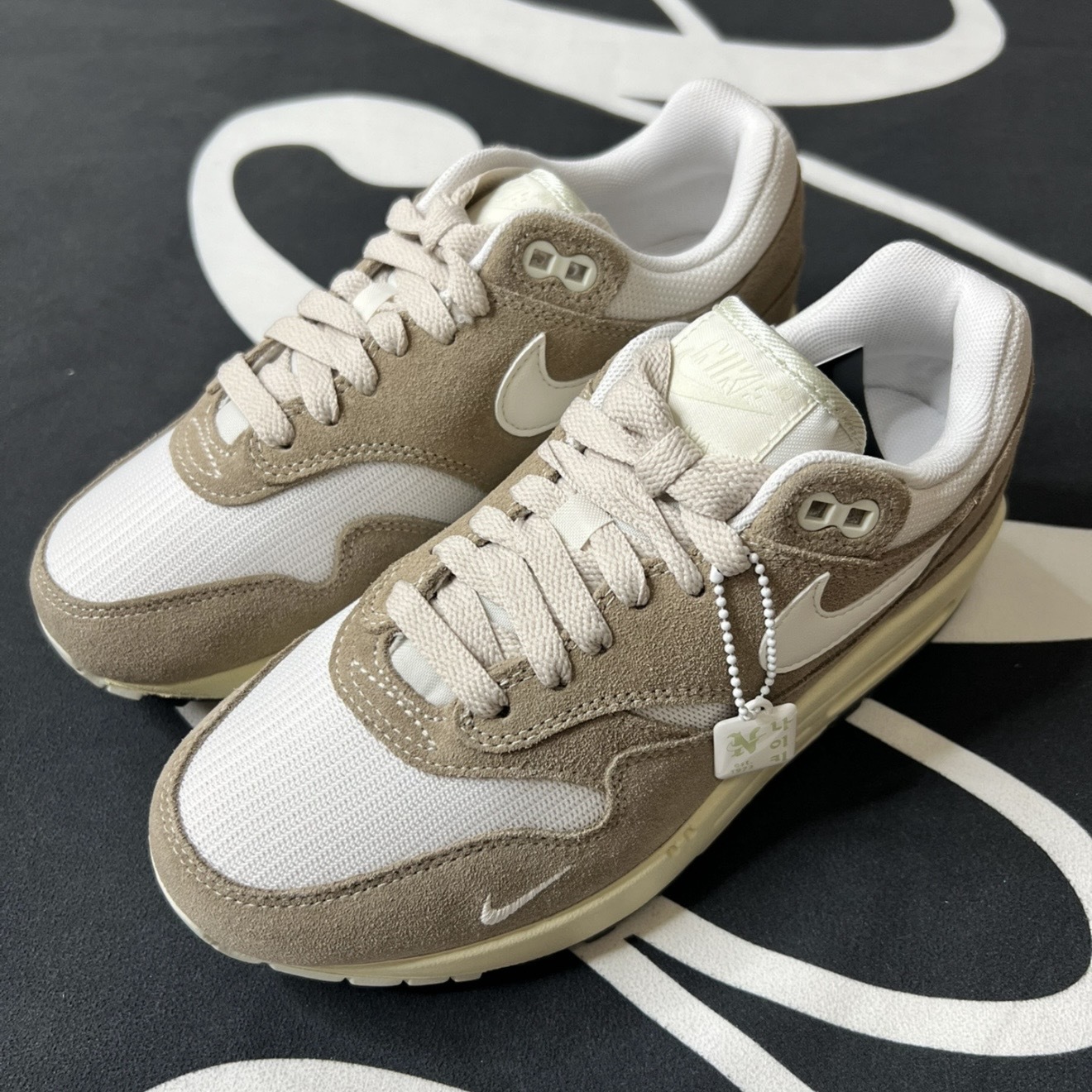 NIKE AIR MAX 1 奶茶 麂皮 氣墊 休閒 跑鞋 FQ8150-133