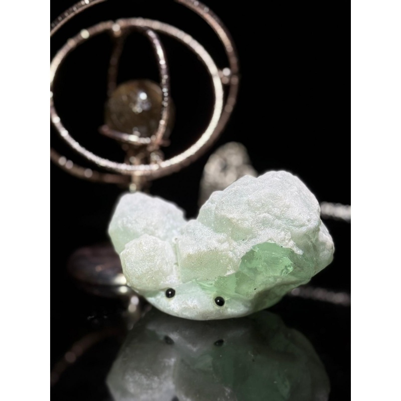 HKCG0327-020 天然綠螢石106 mm x 66 mm (A20)