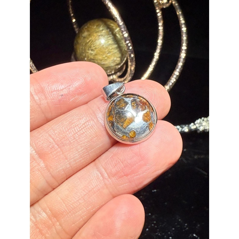 HKCG0327-096 收藏橄欖隕石吊墜 (A96)